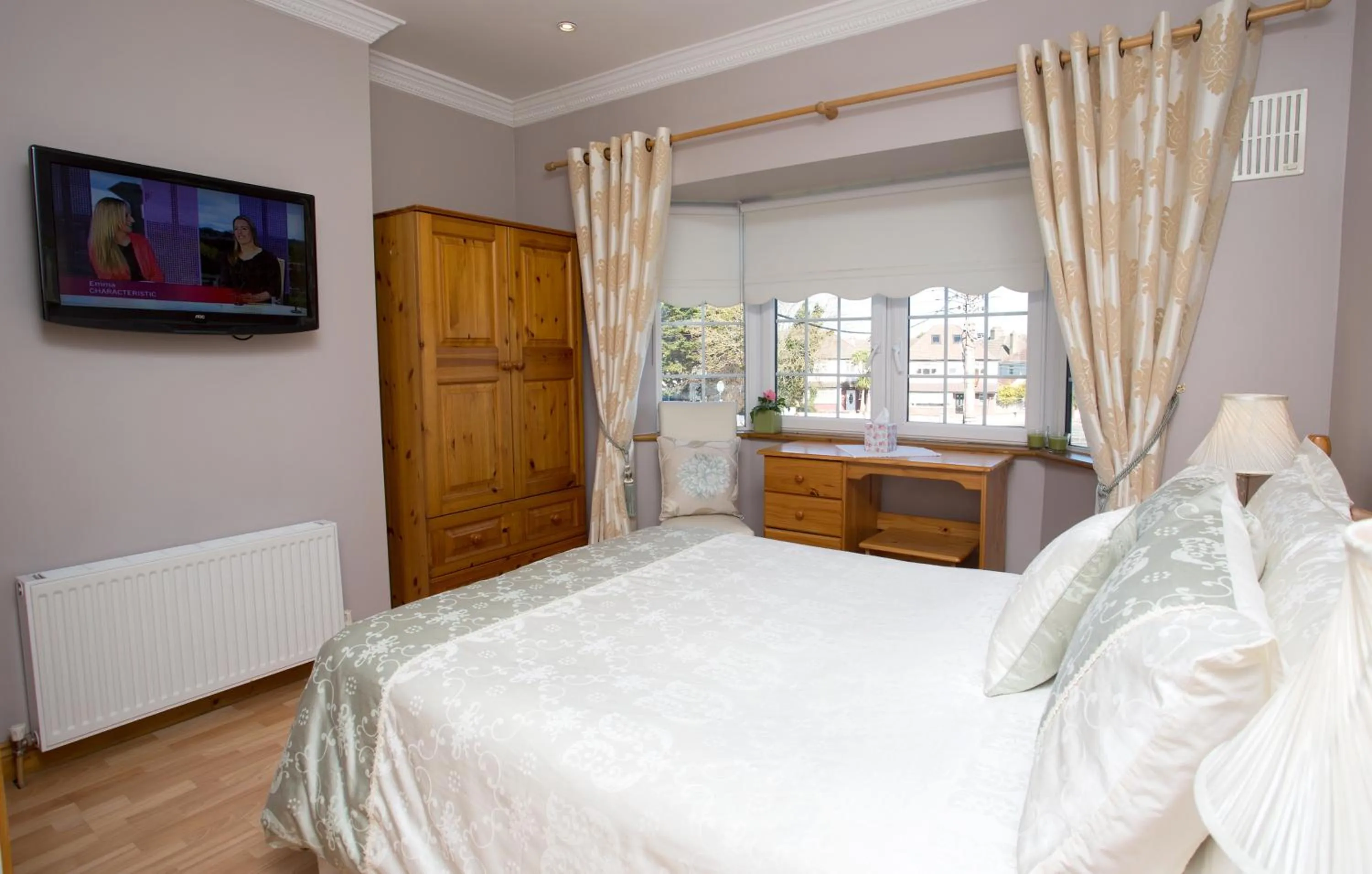 Photo of the whole room, Bed in Almanii