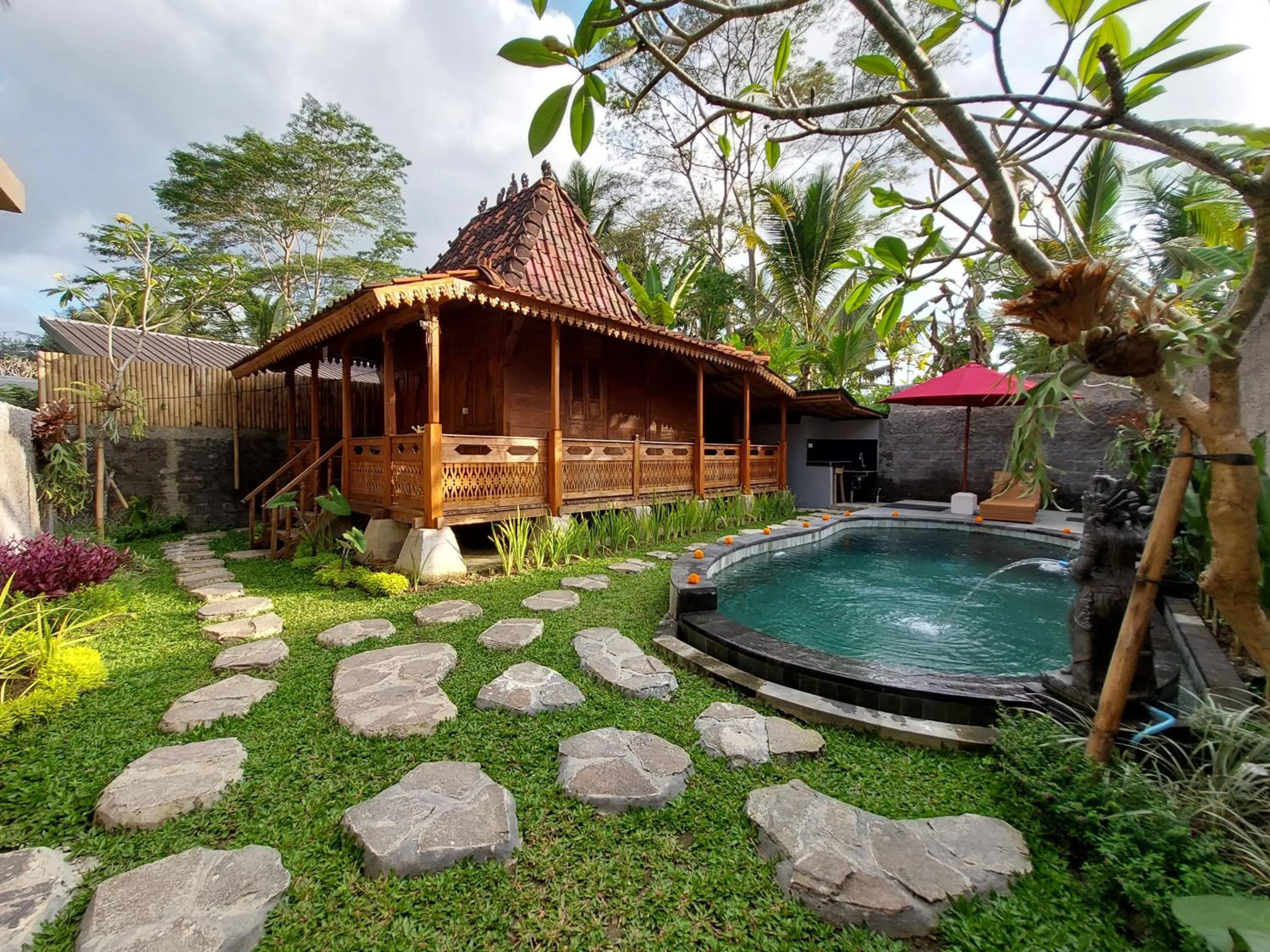 D'Ethnic Ubud Joglo View Villas by EPS