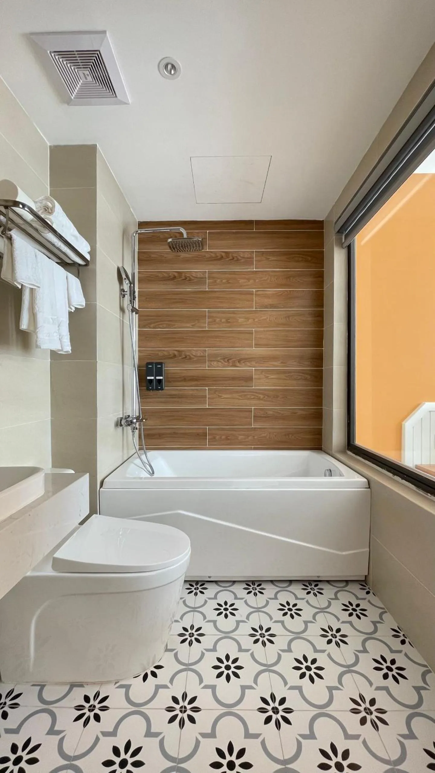 Bathroom in Sapa Legacy Hotel