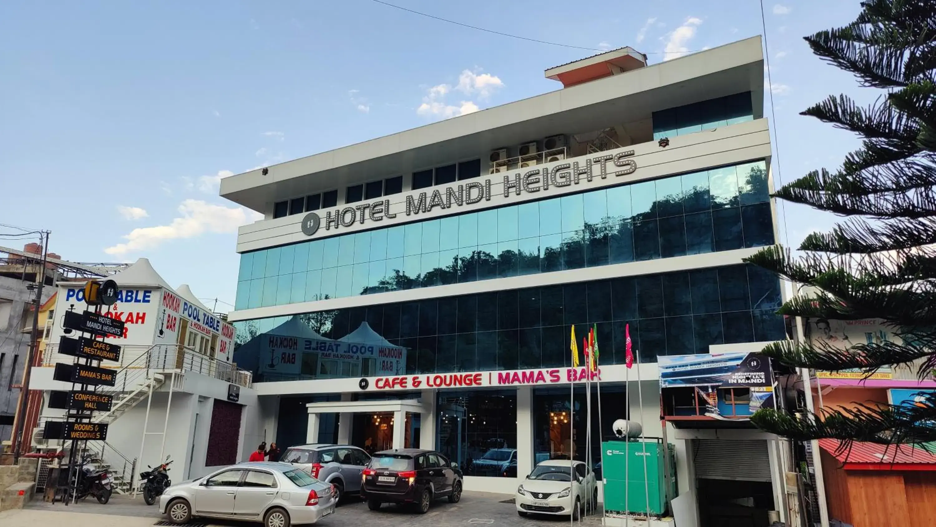 Property building in Hotel Mandi Heights - Bar, Fine Dining & Banquet Hall Property building in Hotel Mandi Heights - Bar, Fine Dining & Banquet Hall