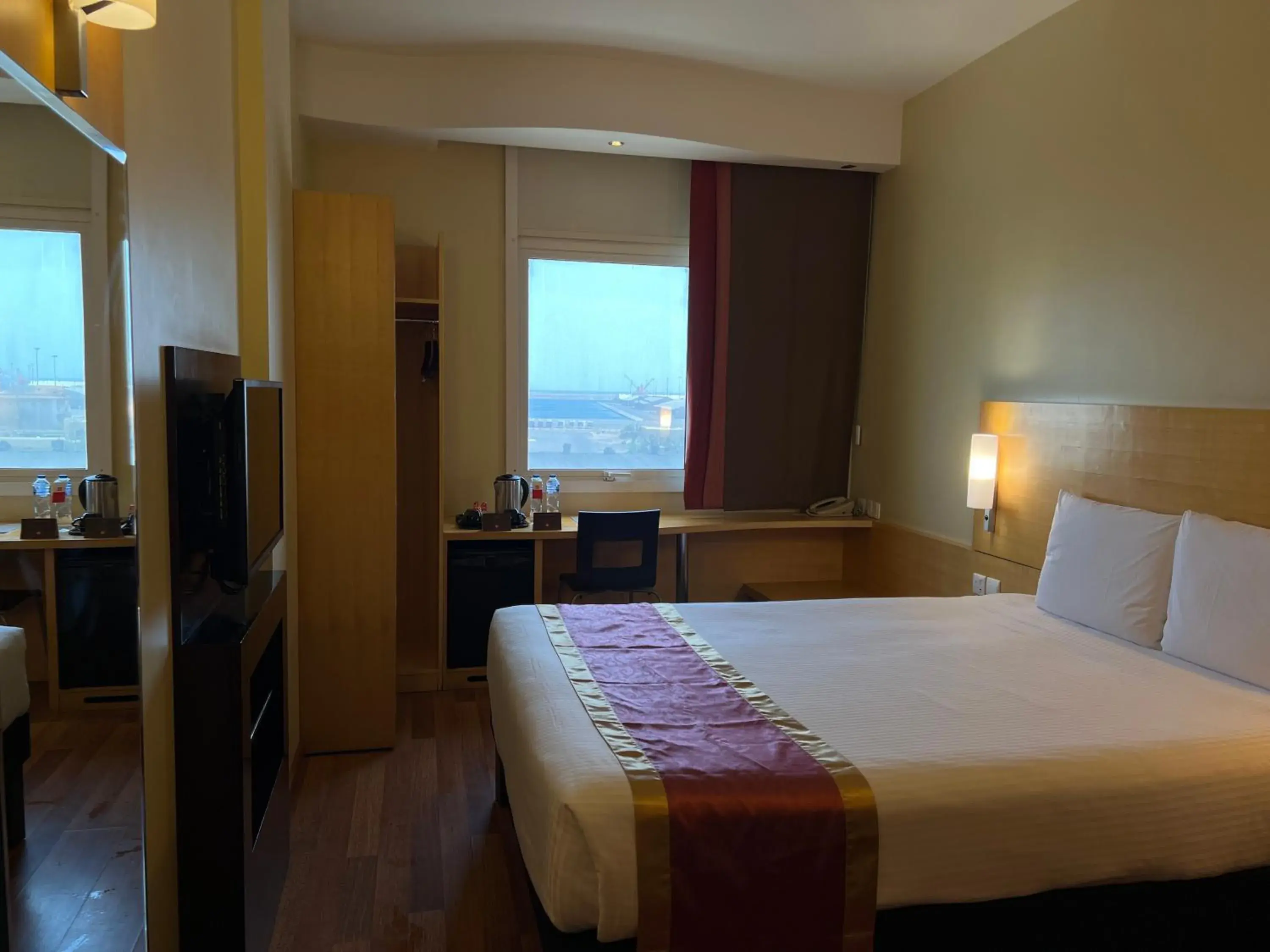 Sea view, Bed in Ibis Yanbu Sea view, Bed in Ibis Yanbu