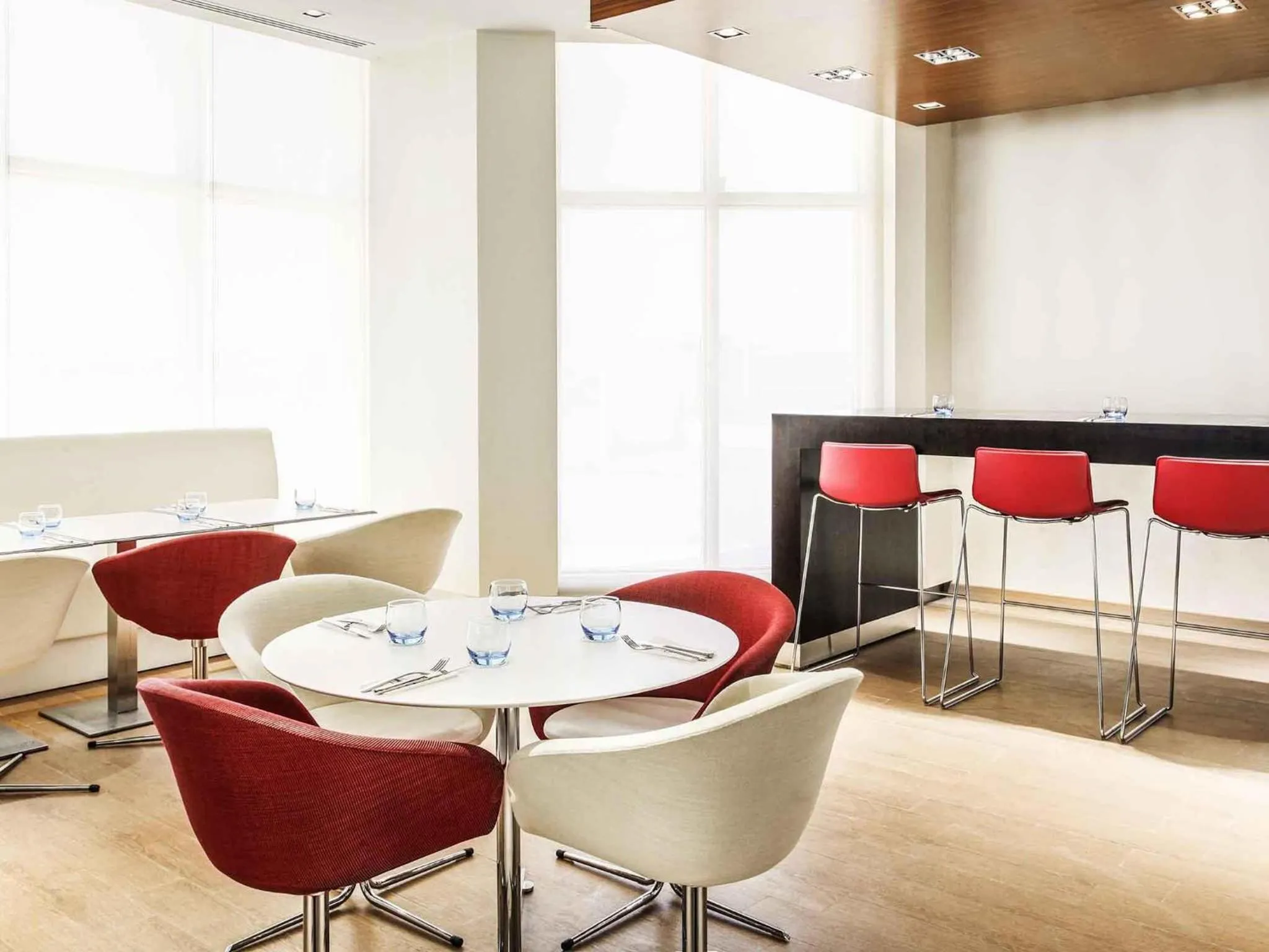 Restaurant/places to eat in Ibis Yanbu