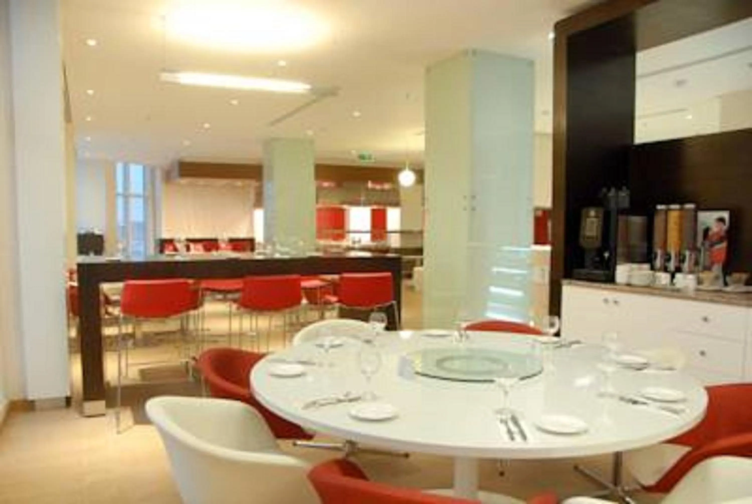 Restaurant/places to eat in Ibis Yanbu