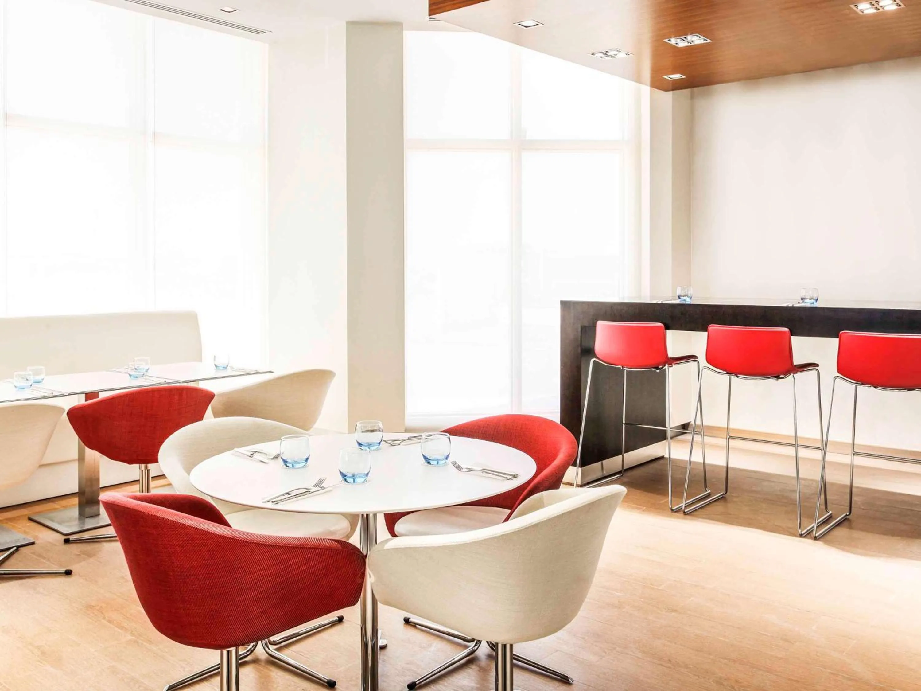 Restaurant/places to eat in Ibis Yanbu