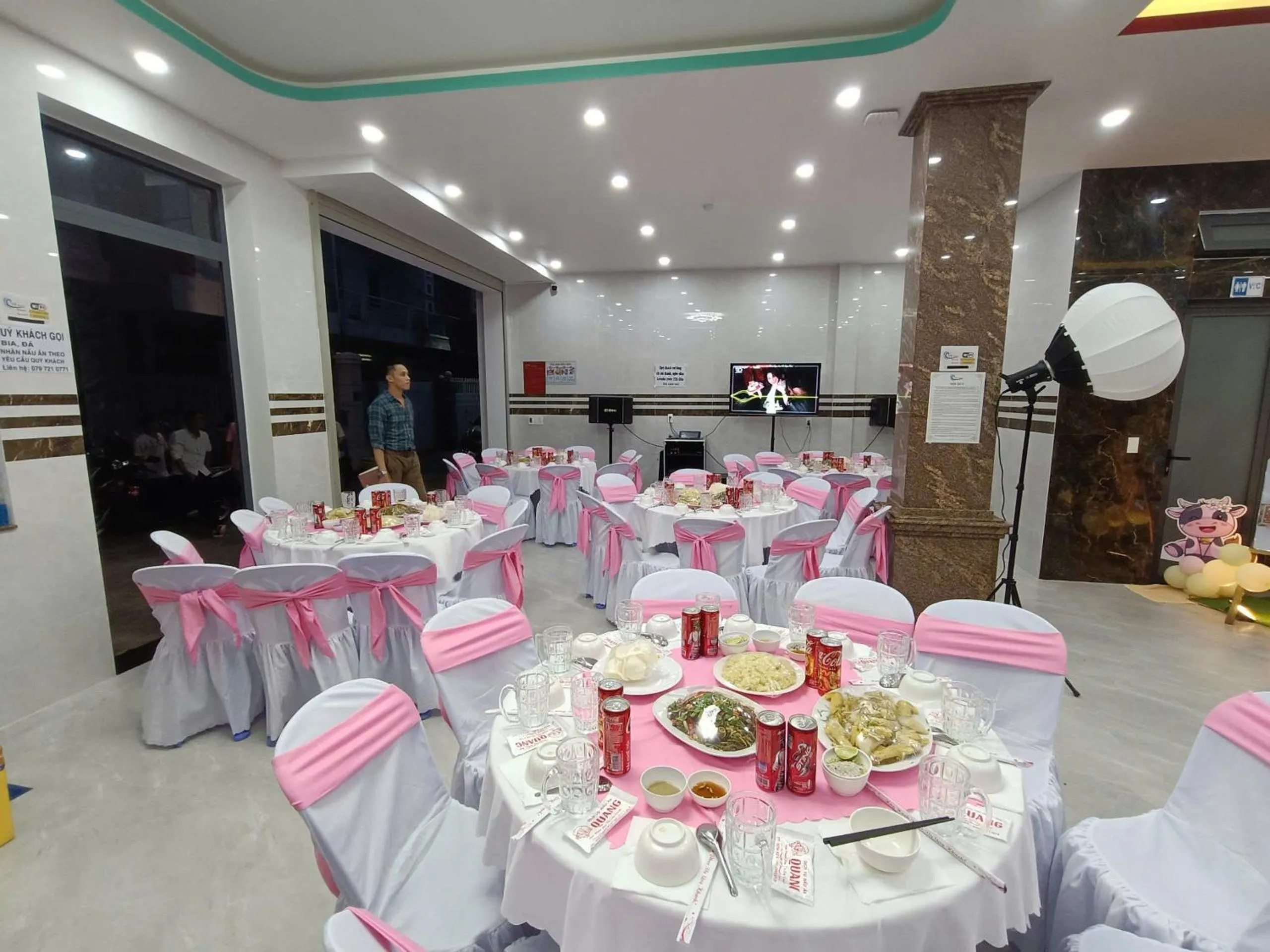 Banquet/Function facilities in 126 Vung Tau Pool Villa Back Beach From 4 To 12 Rooms Options
