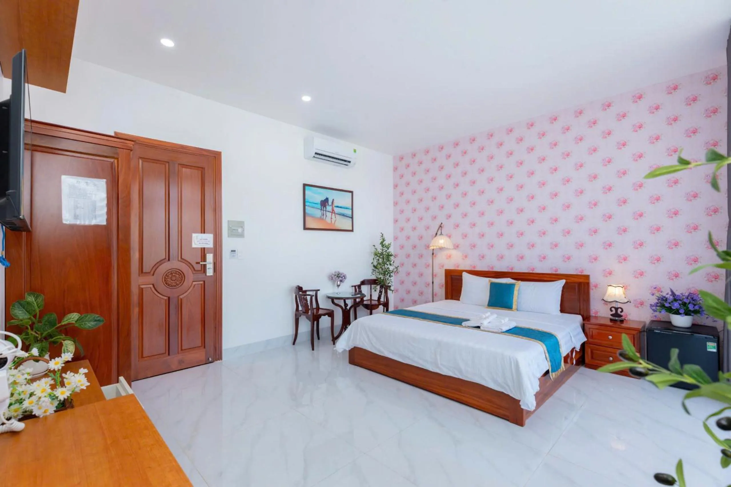 Bed in 126 Vung Tau Pool Villa Back Beach From 4 To 12 Rooms Options