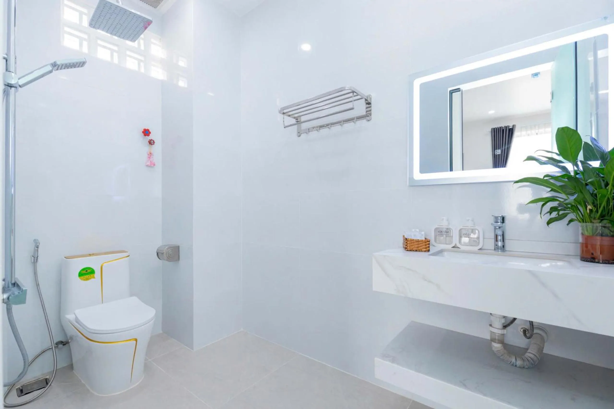 Shower in 126 Vung Tau Pool Villa Back Beach From 4 To 12 Rooms Options