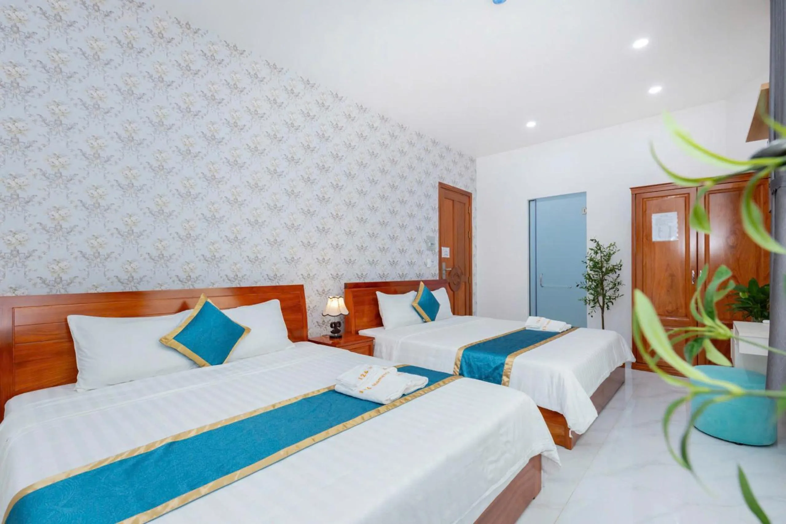 Bed in 126 Vung Tau Pool Villa Back Beach From 4 To 12 Rooms Options