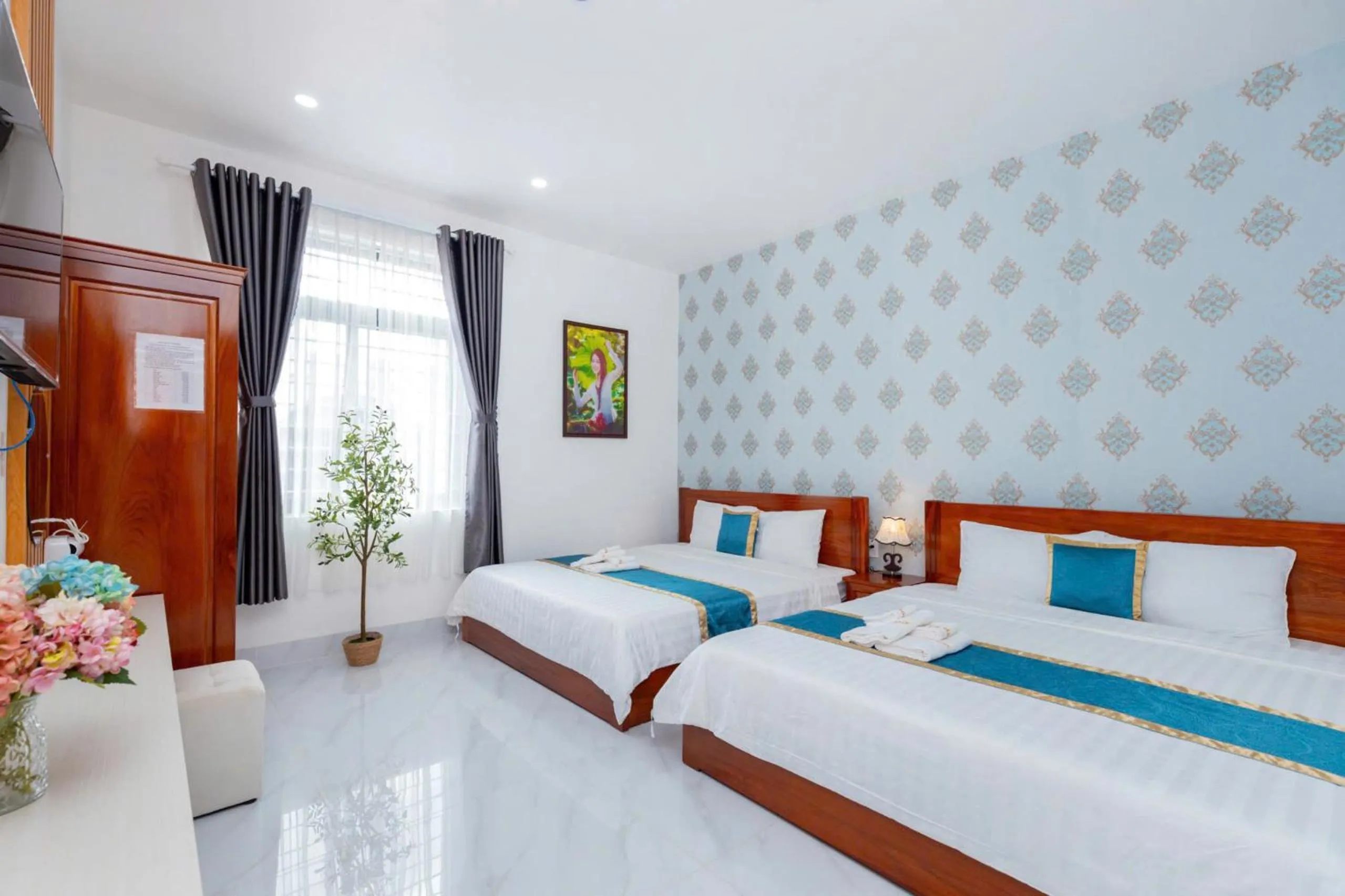Bed in 126 Vung Tau Pool Villa Back Beach From 4 To 12 Rooms Options