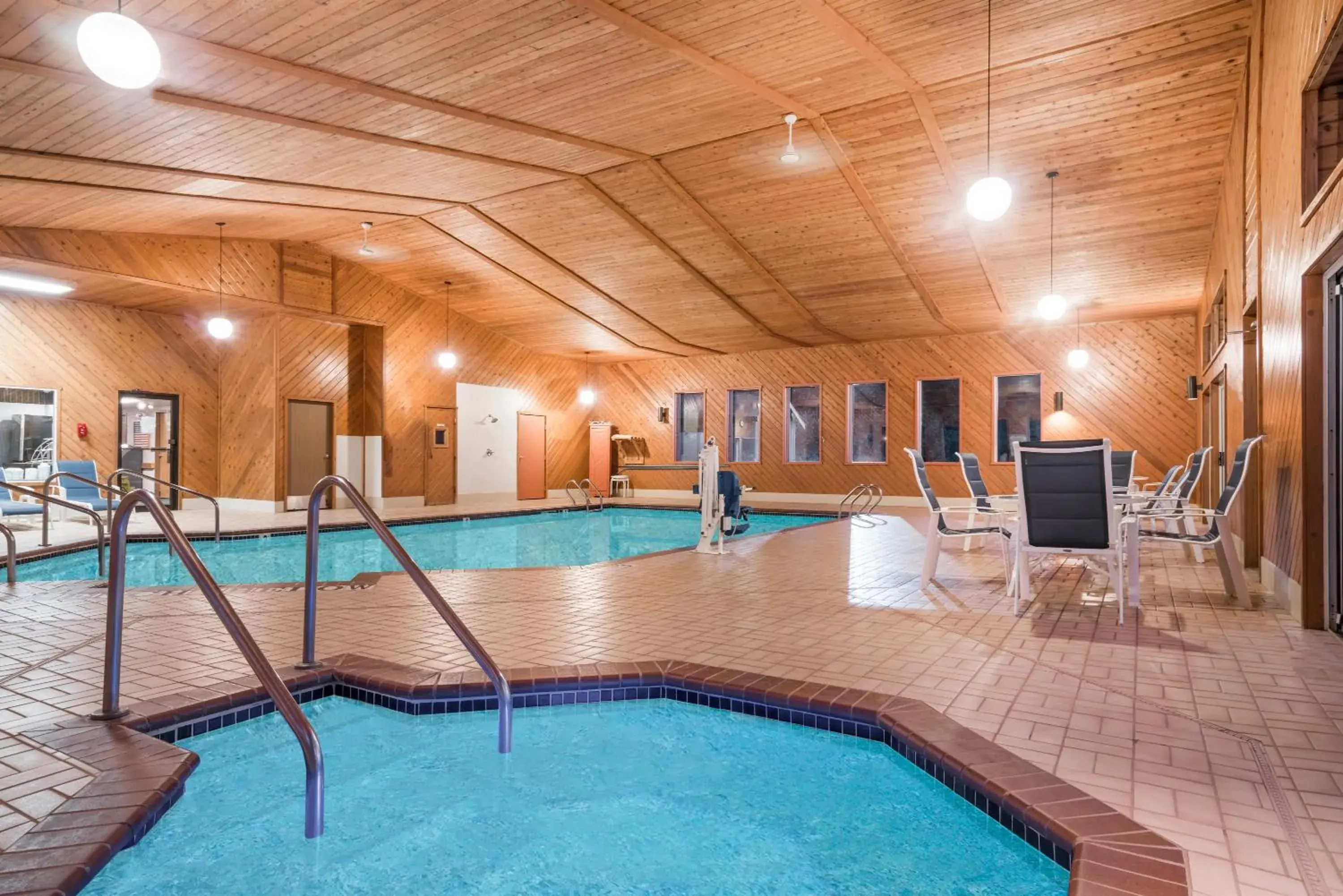 Swimming pool in Days Inn by Wyndham Hurley Swimming pool in Days Inn by Wyndham Hurley
