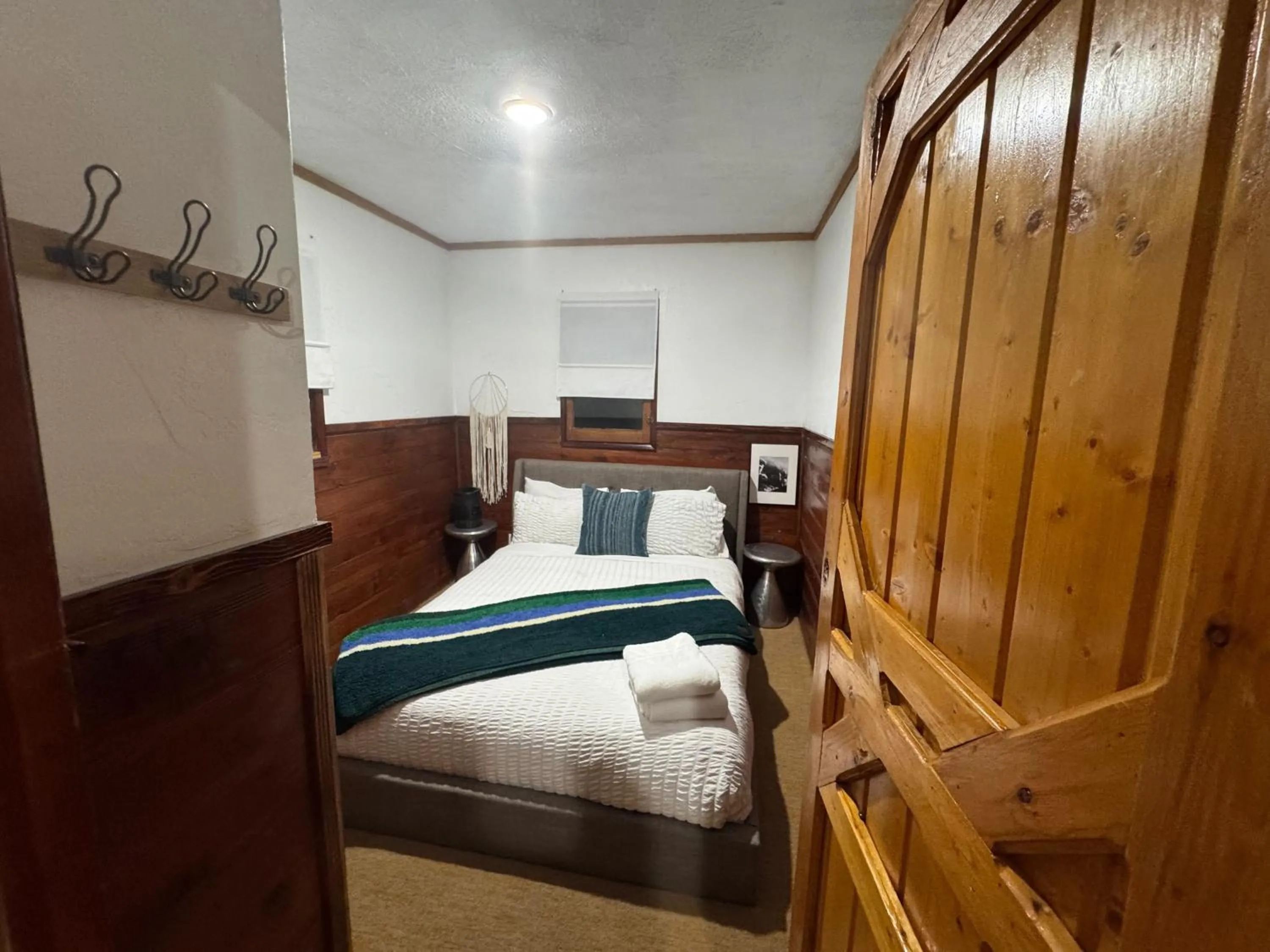 Bedroom, Bed in Three Pines Cabins