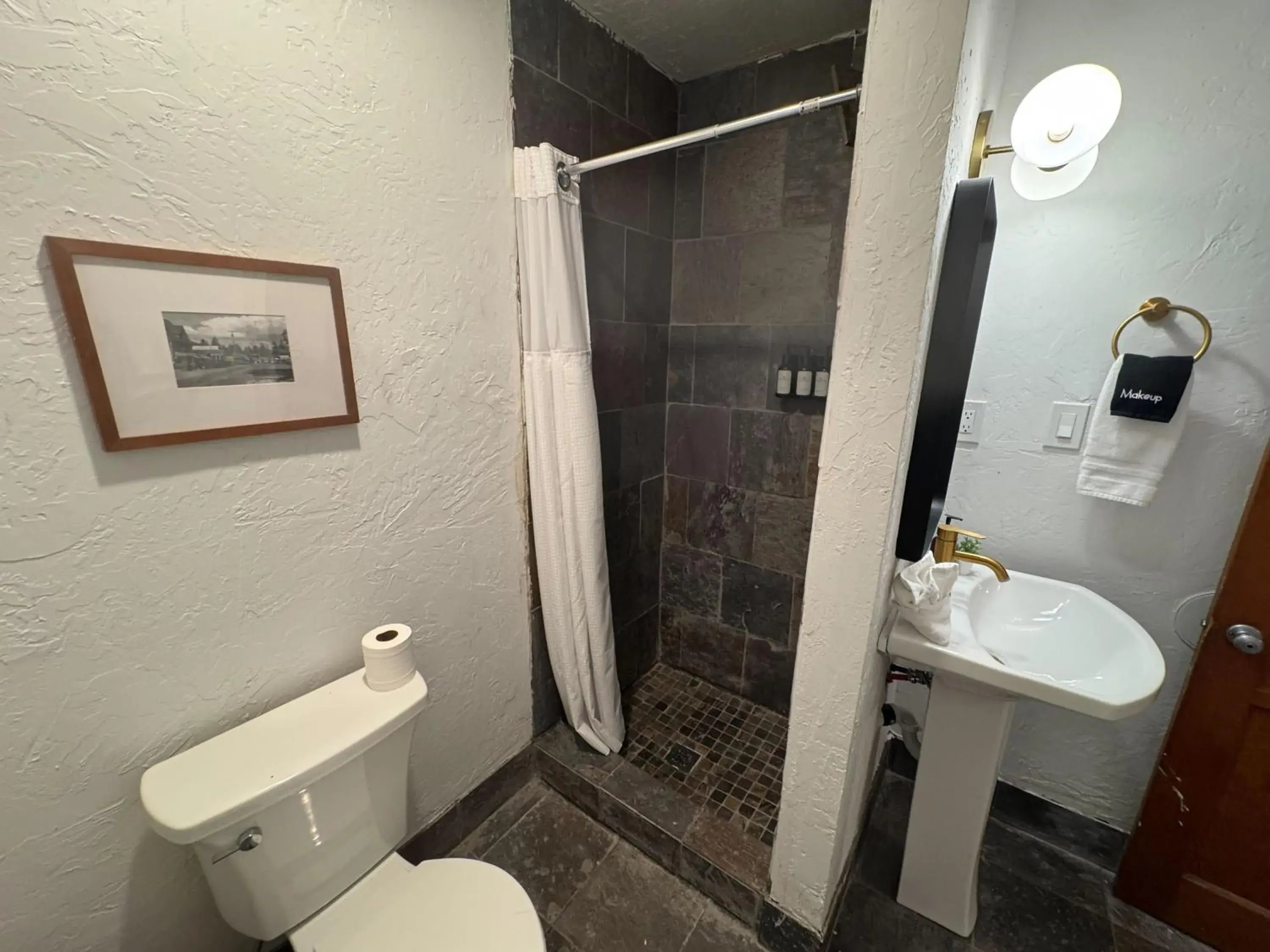 Superior Family Room in Three Pines Cabins Superior Family Room in Three Pines Cabins