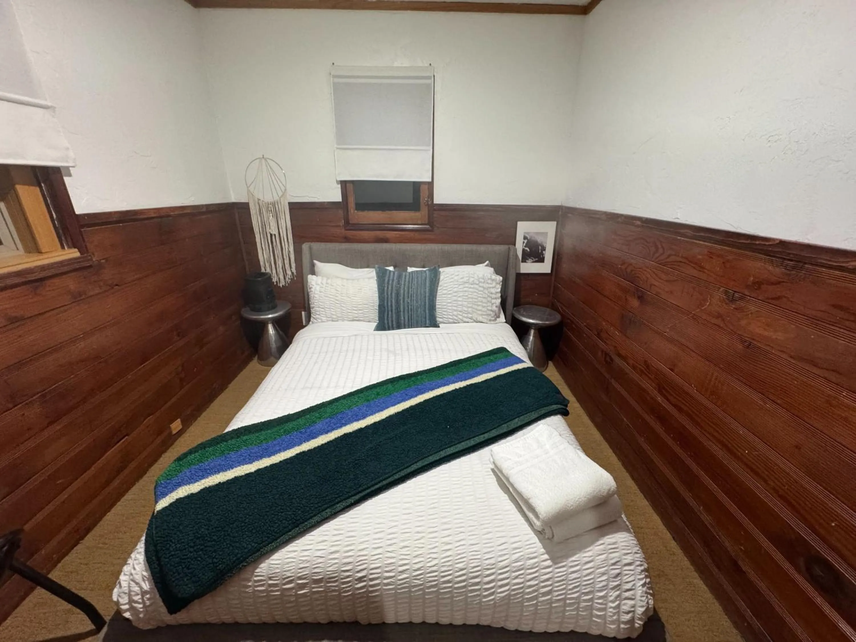 Bedroom, Bed in Three Pines Cabins