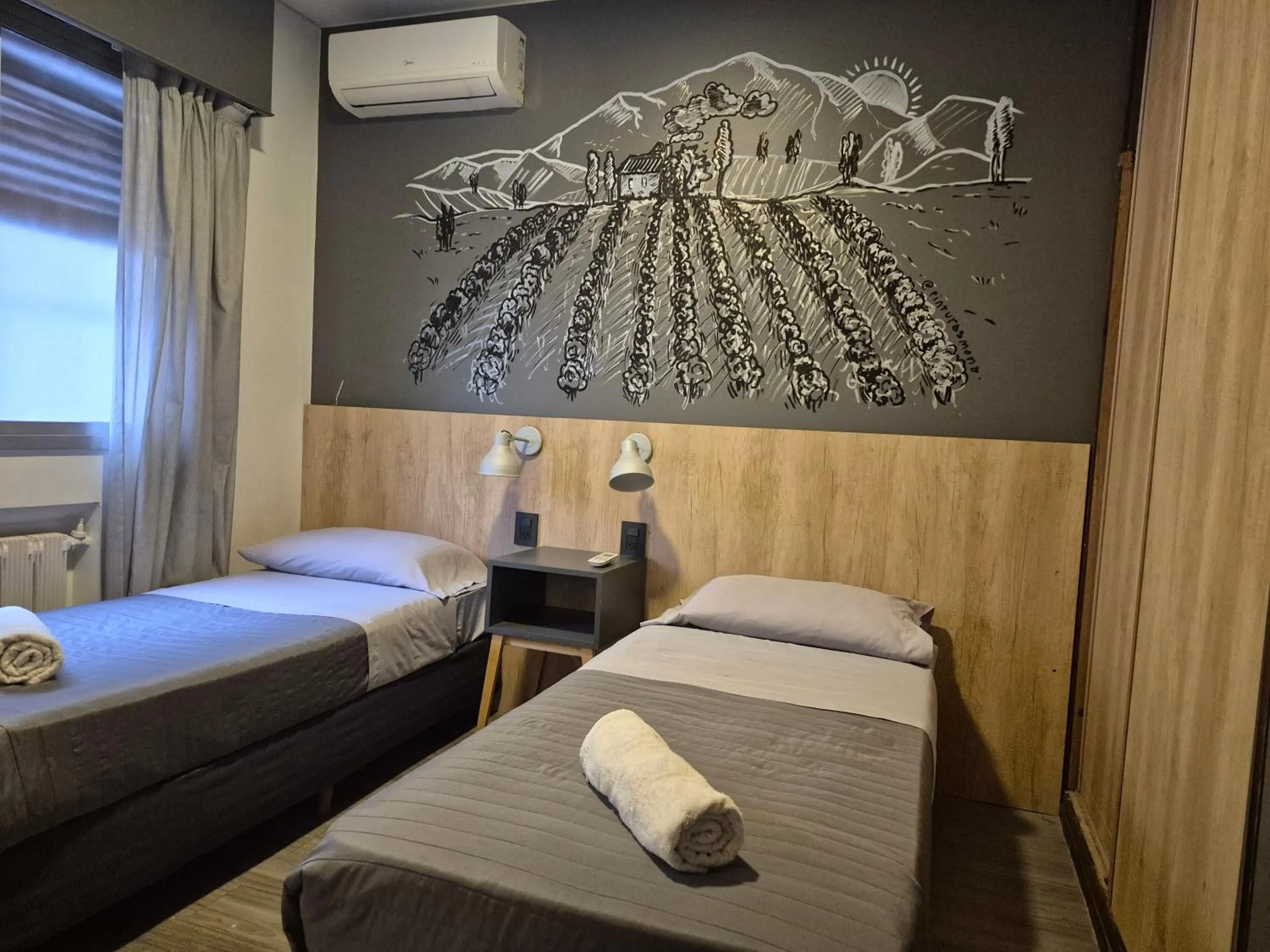 Standard Twin Room with Shared Bathroom - single occupancy in Chill Inn Hostel