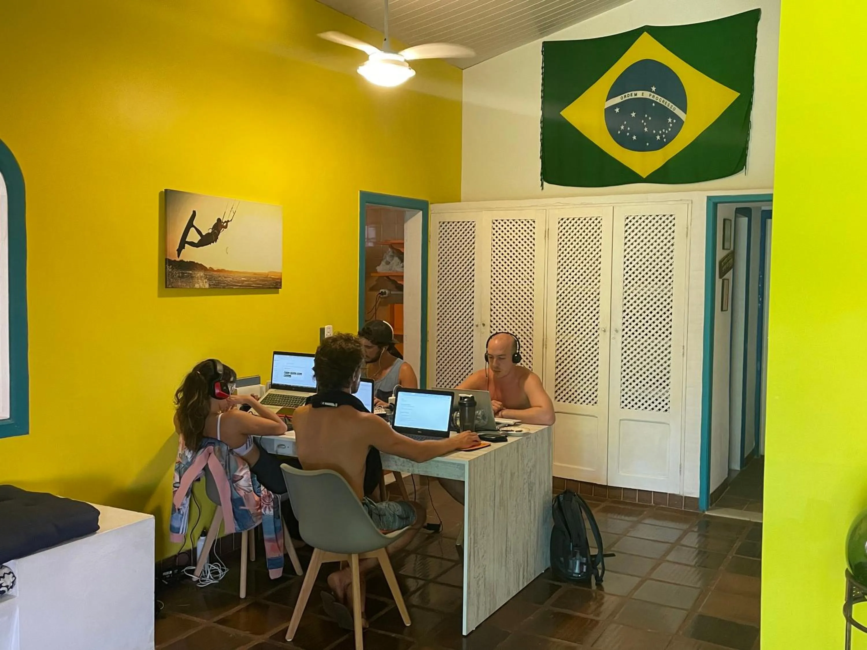 Bada Hostel & Kite School