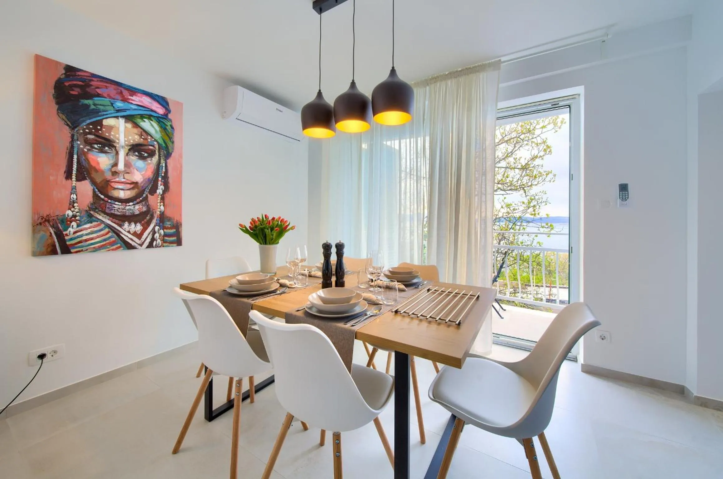 Two-Bedroom Apartment in Navi