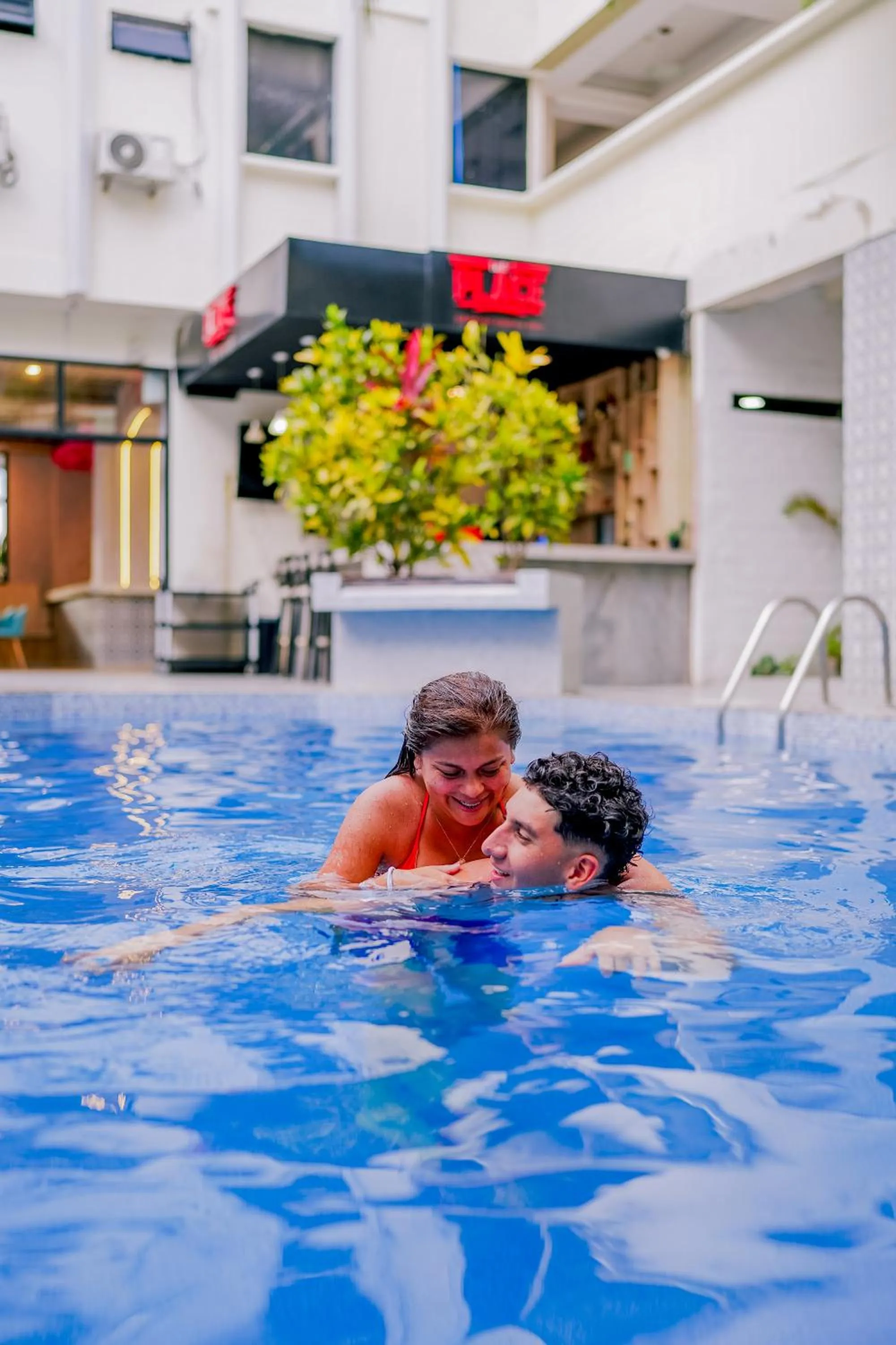 Swimming pool in Hotel Presidente Beach Salinas