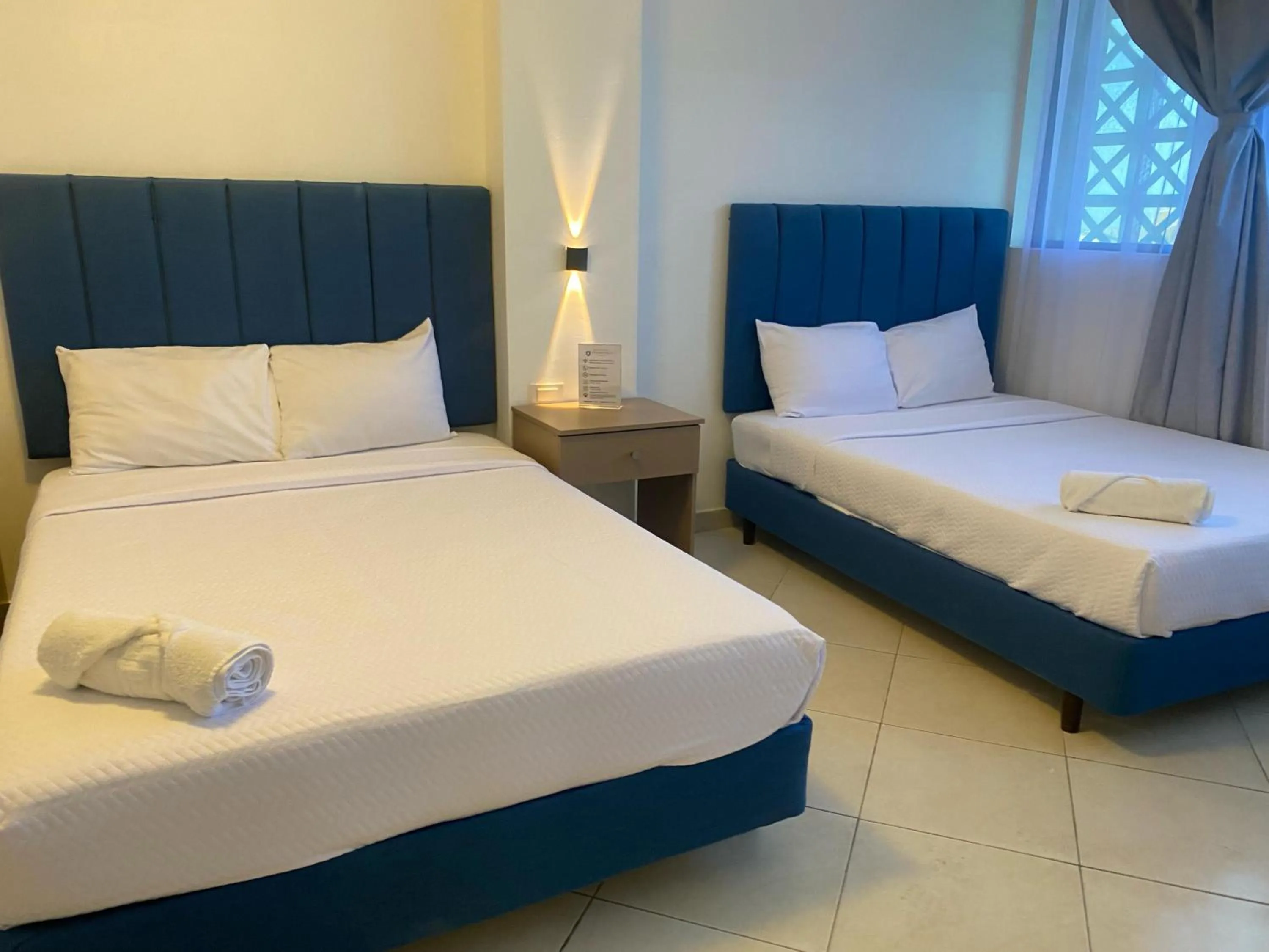 Property building, Bed in Hotel Presidente Beach Salinas
