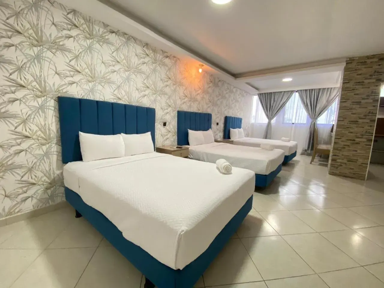 Triple Room in Hotel Presidente Beach Salinas Triple Room in Hotel Presidente Beach Salinas