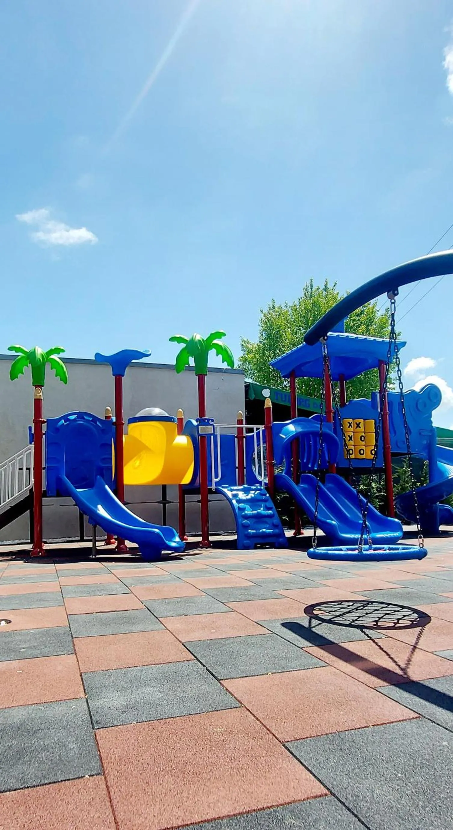 Children play ground in HOTEL DUNĂREA