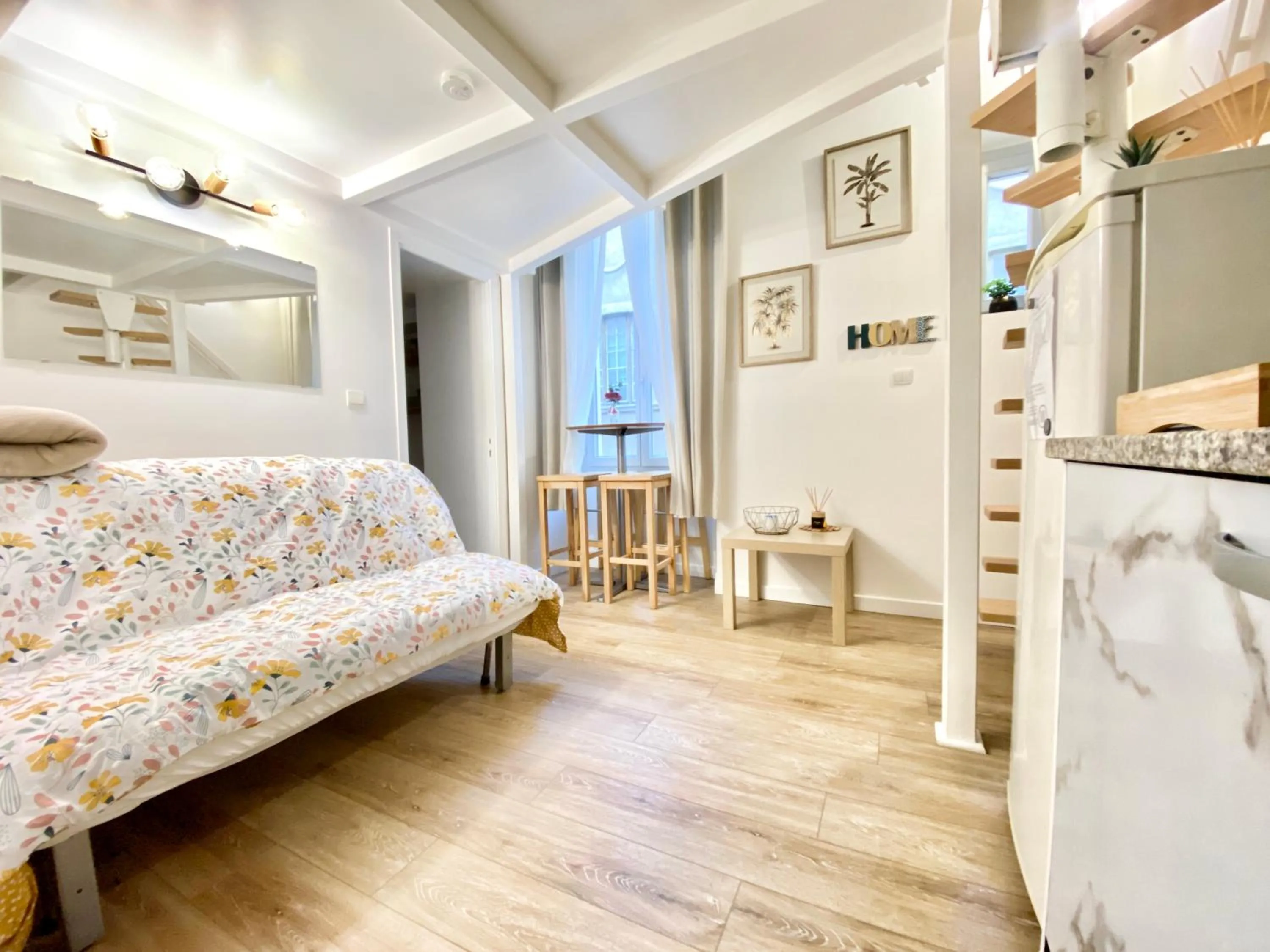 Bed in Duplex cosy - hyper centre - Proche mer et Promenade