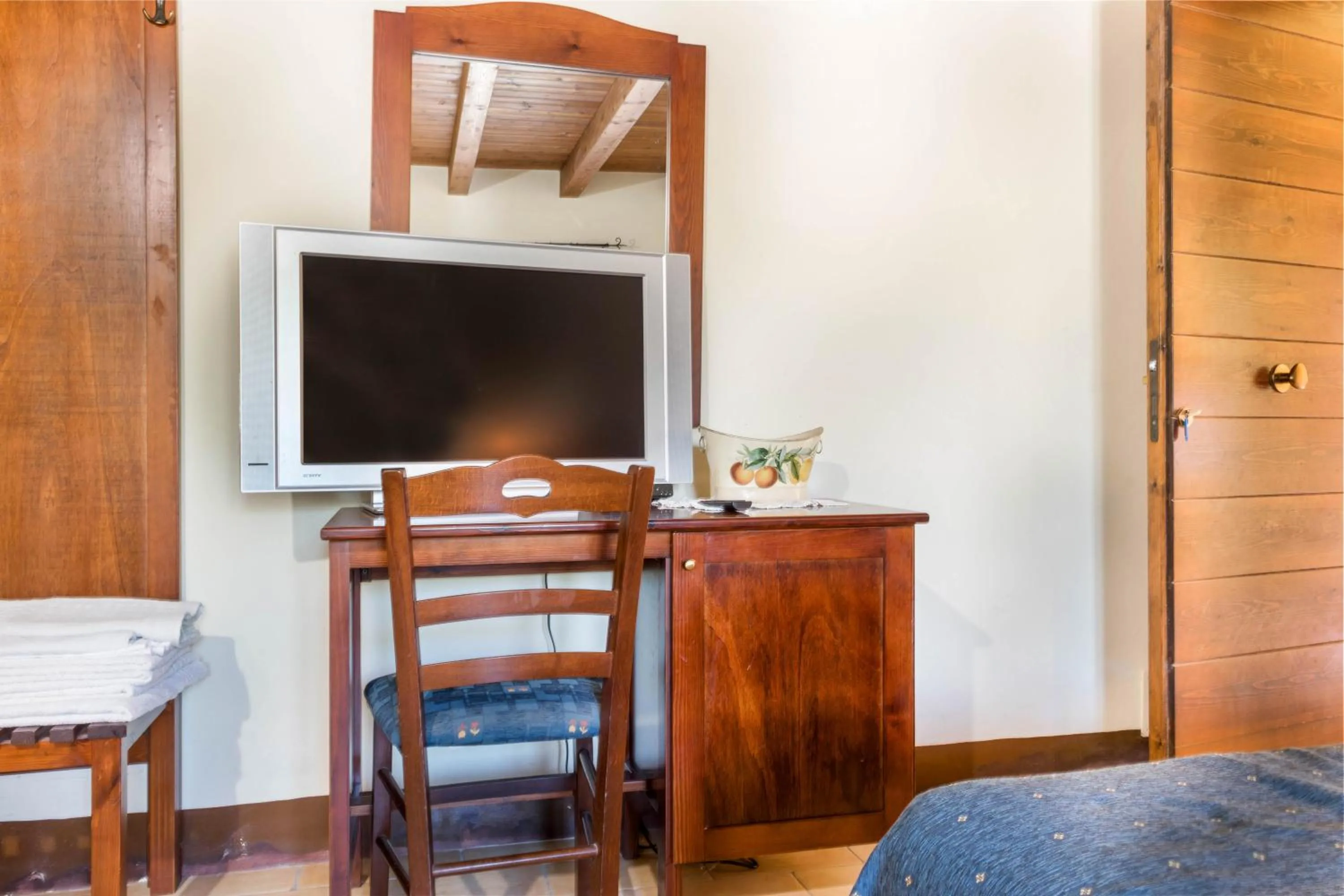 TV and multimedia in Torre Tabia