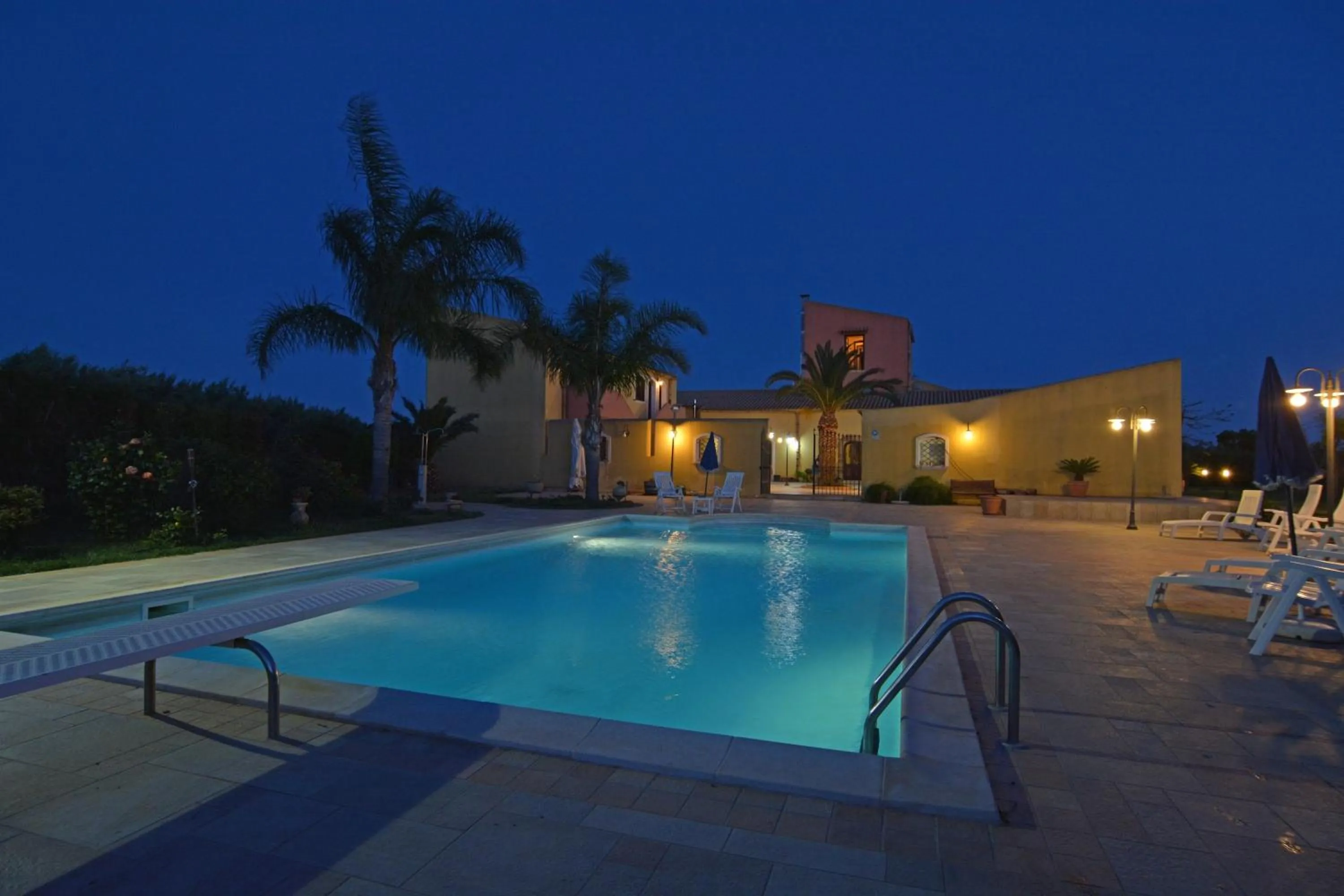 Swimming pool in Torre Tabia
