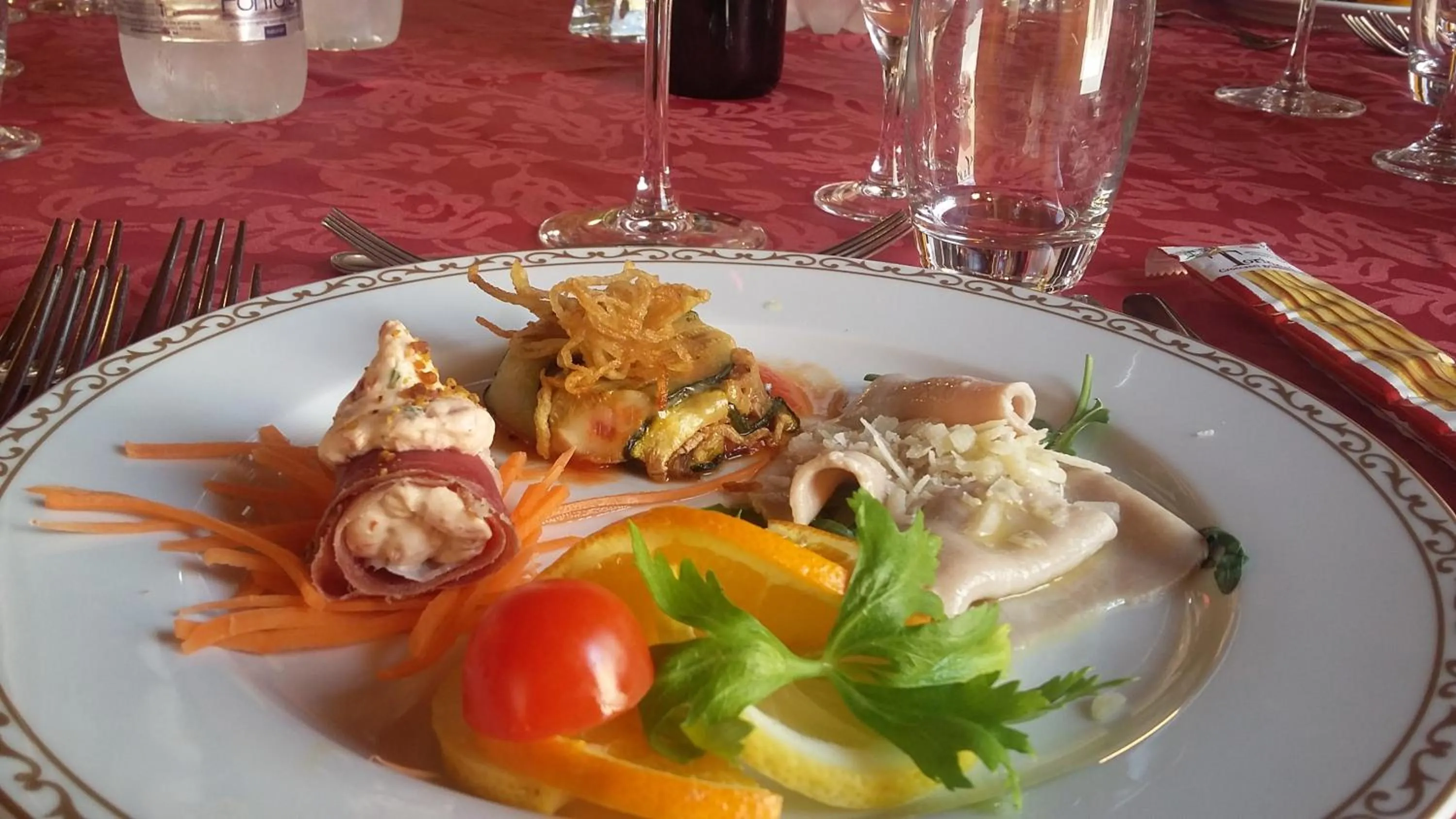 Lunch in Torre Tabia