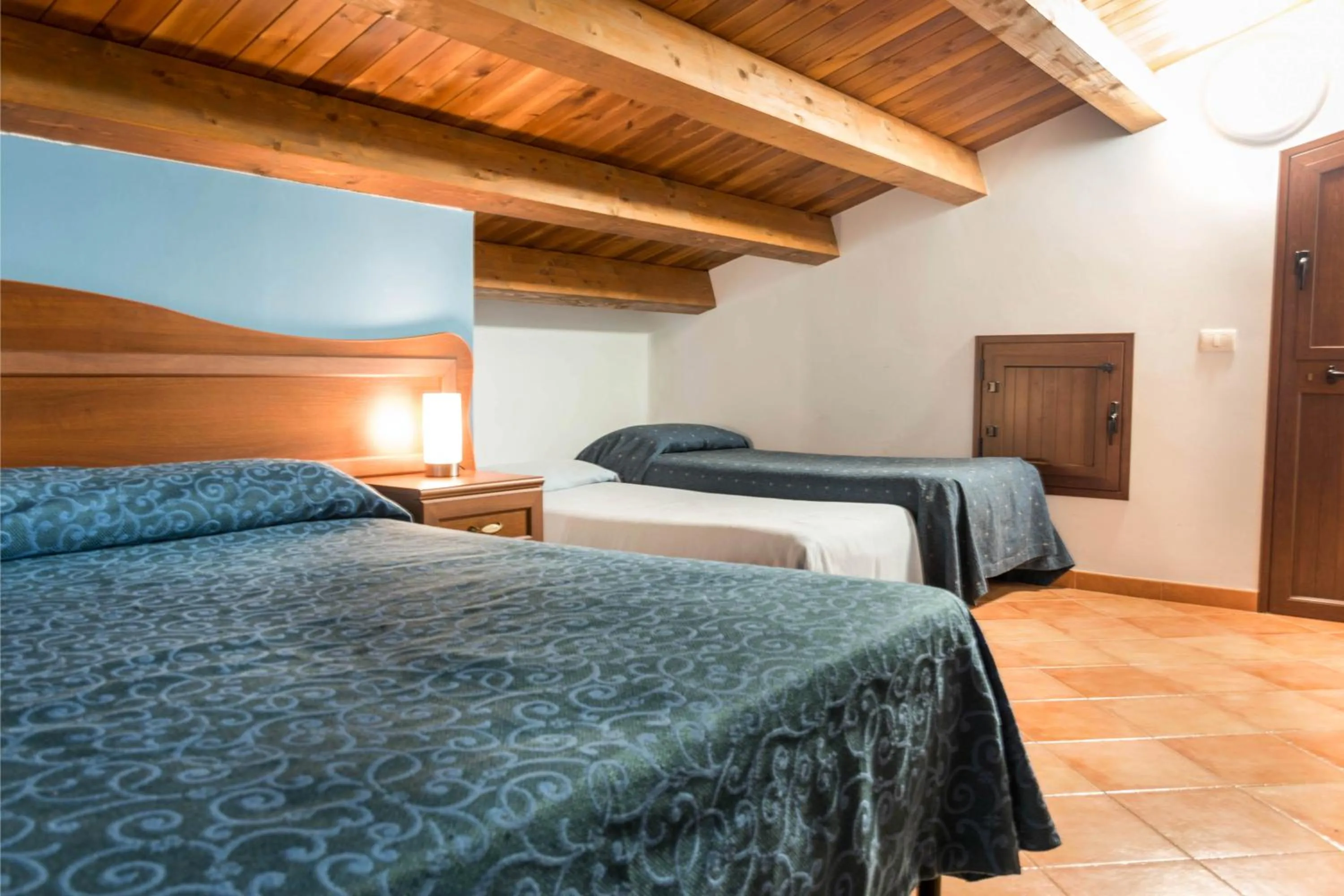 Photo of the whole room, Bed in Torre Tabia