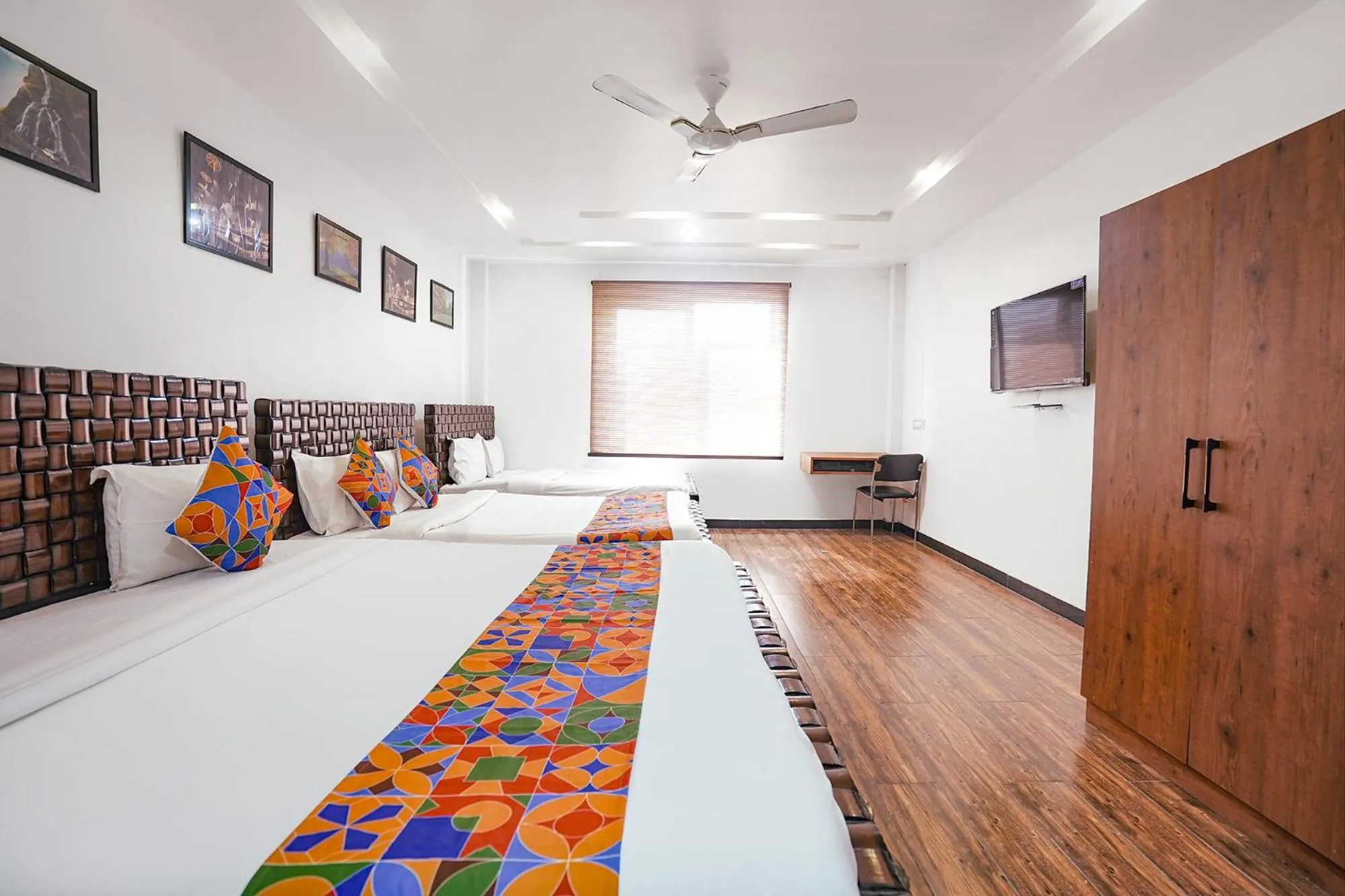 Bed in FabHotel Villa De Benares - Tulsi Manas Mandir