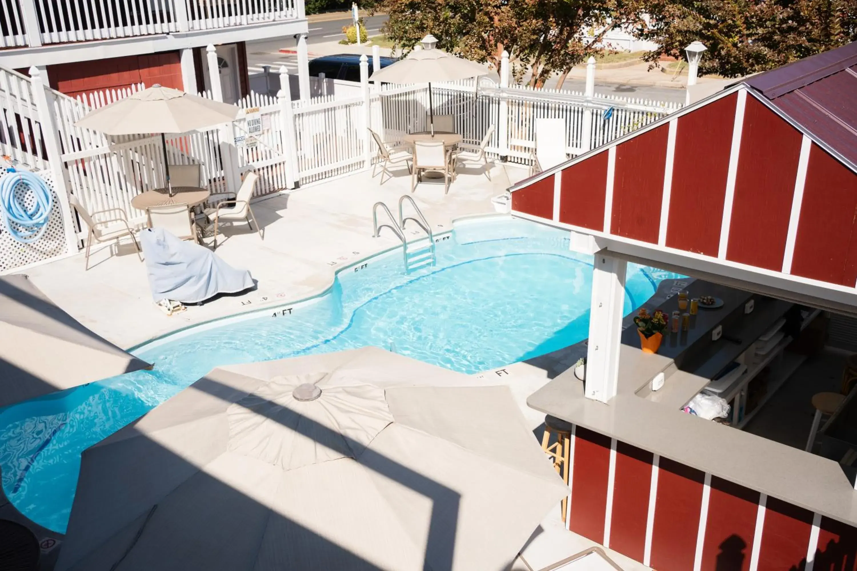 View (from property/room) in The Burgundy Inn Hotel and Apartments View (from property/room) in The Burgundy Inn Hotel and Apartments