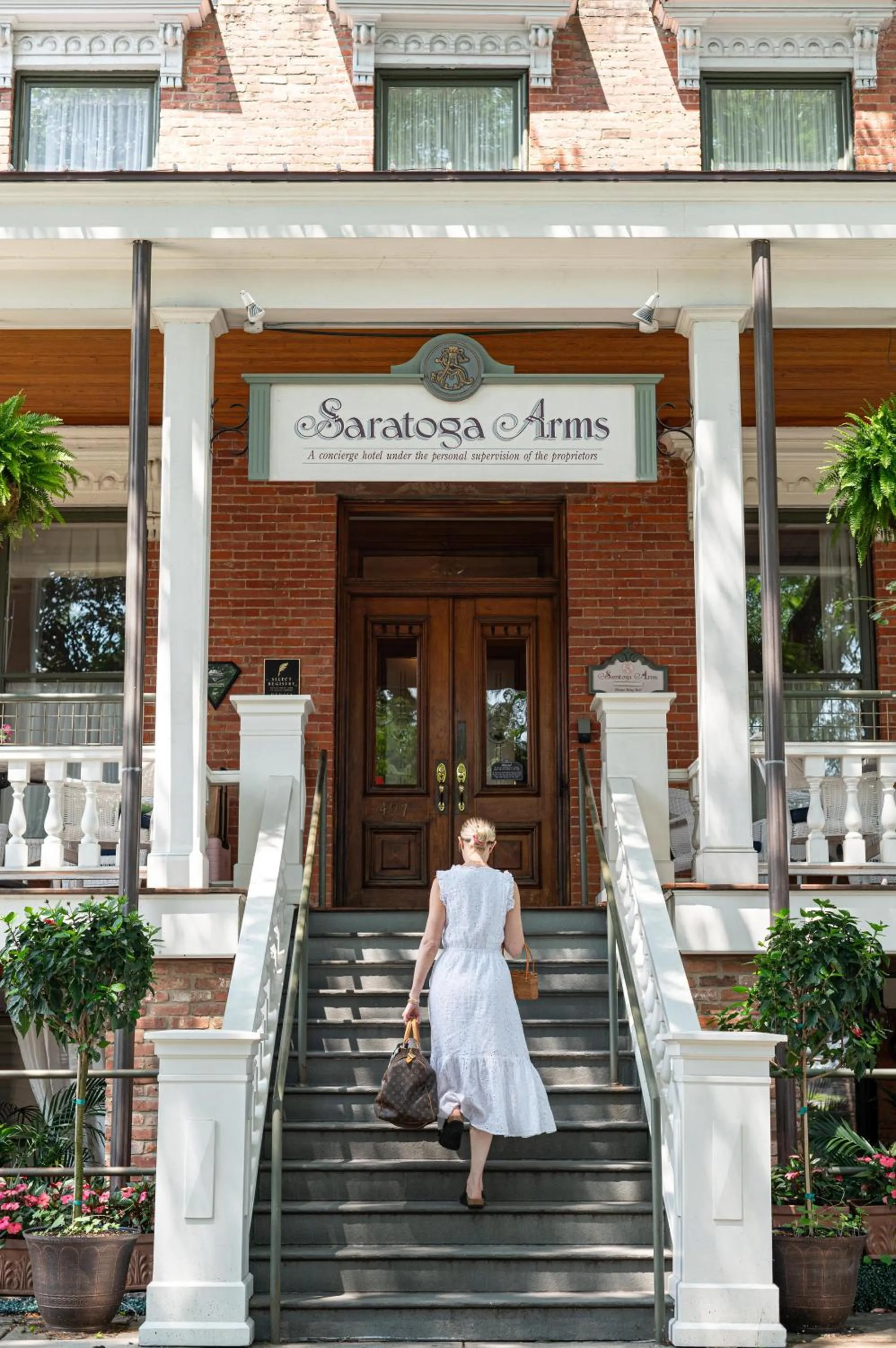 Property building in Saratoga Arms Hotel