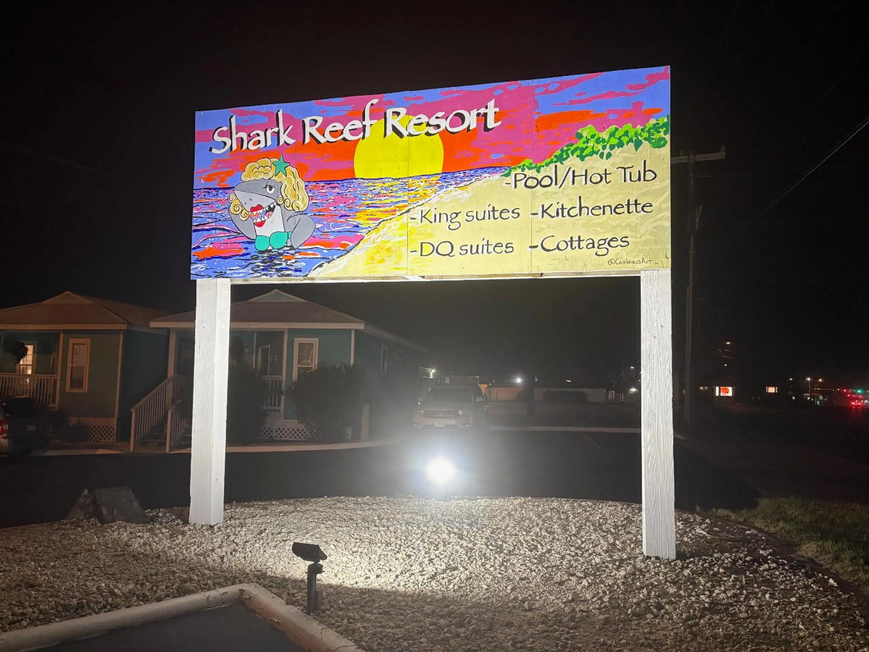 Night in Shark Reef Resort Motel & Cottages