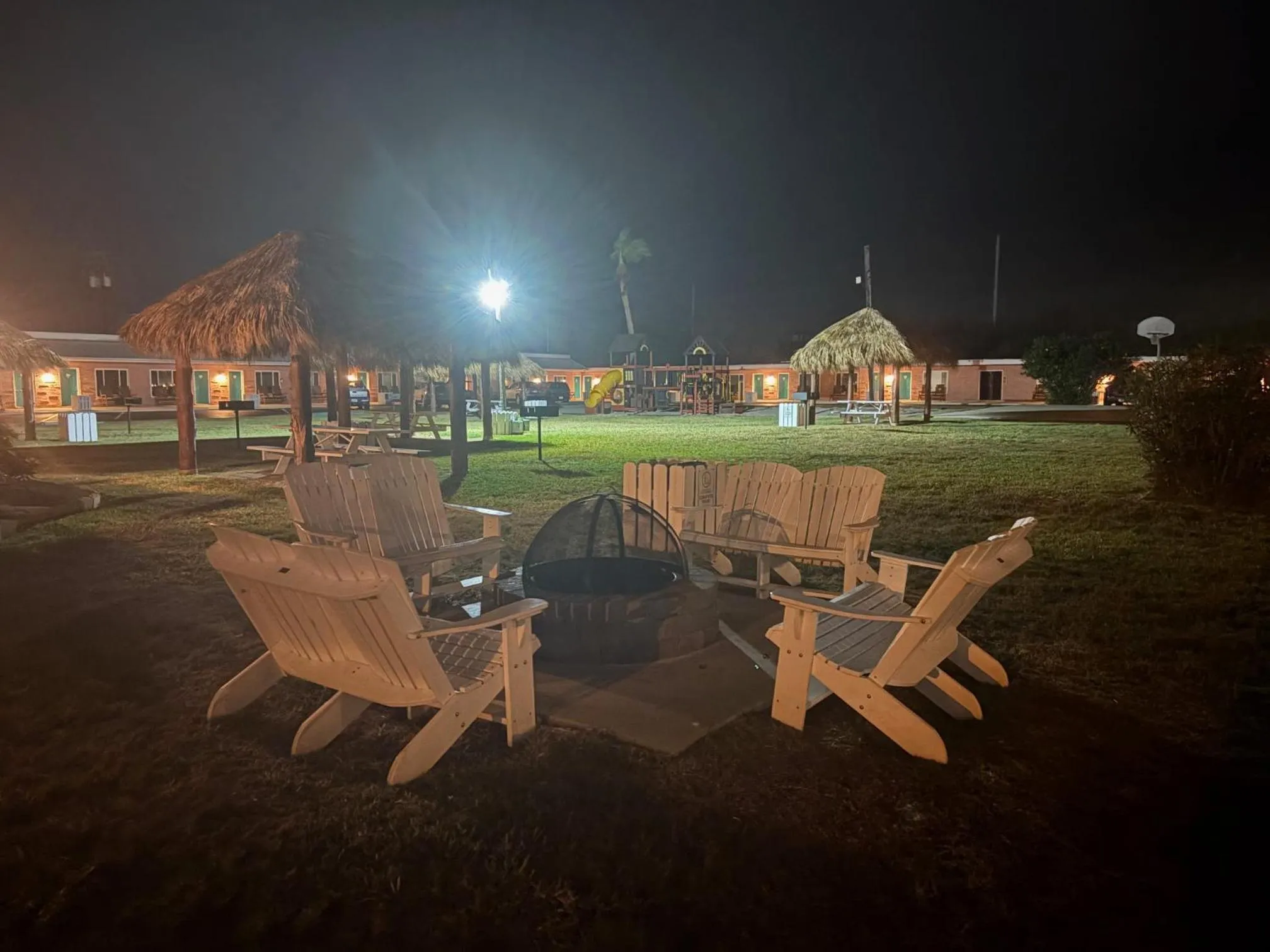 Night in Shark Reef Resort Motel & Cottages