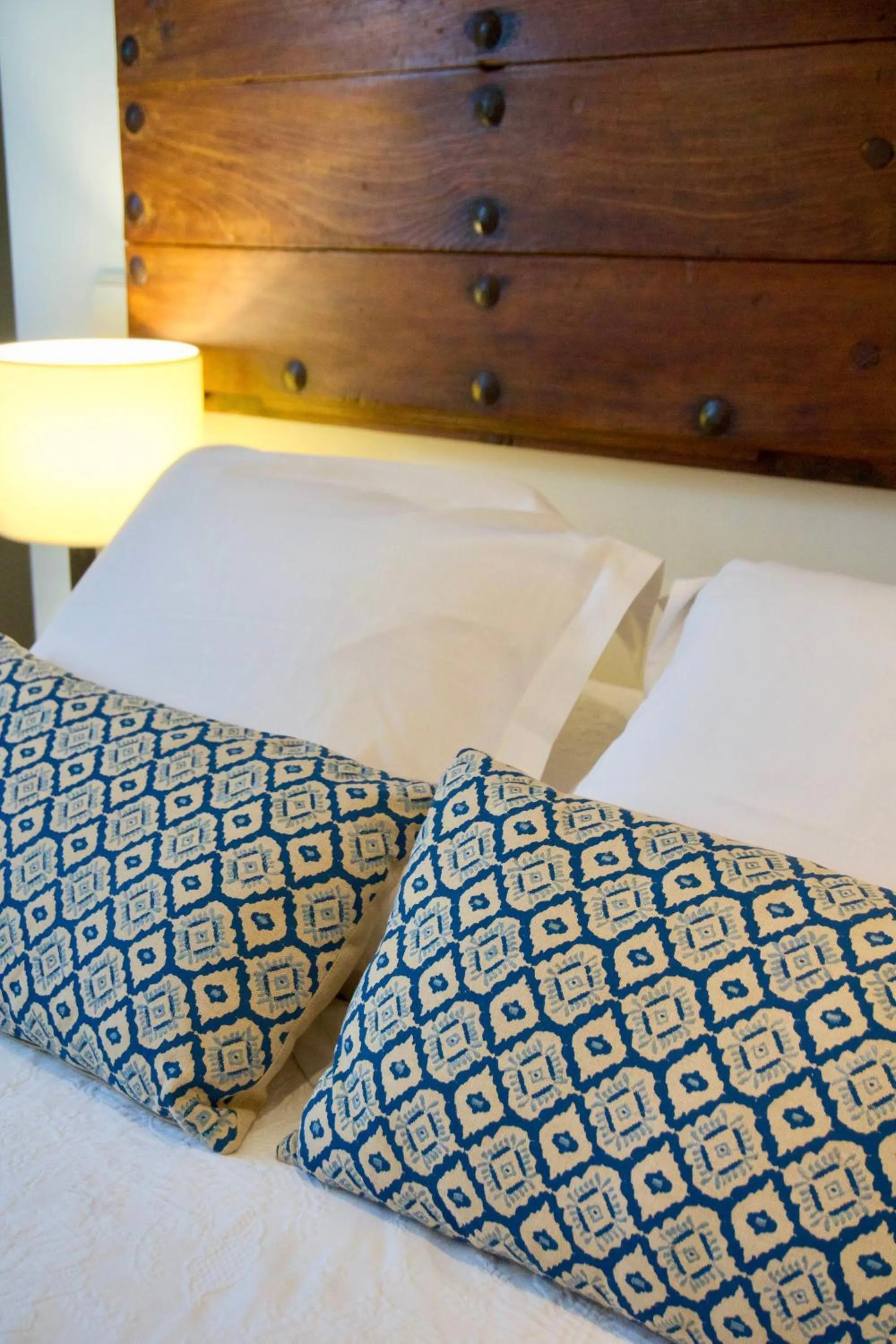 Bed in Hostal de la Plaça - Hotel Boutique