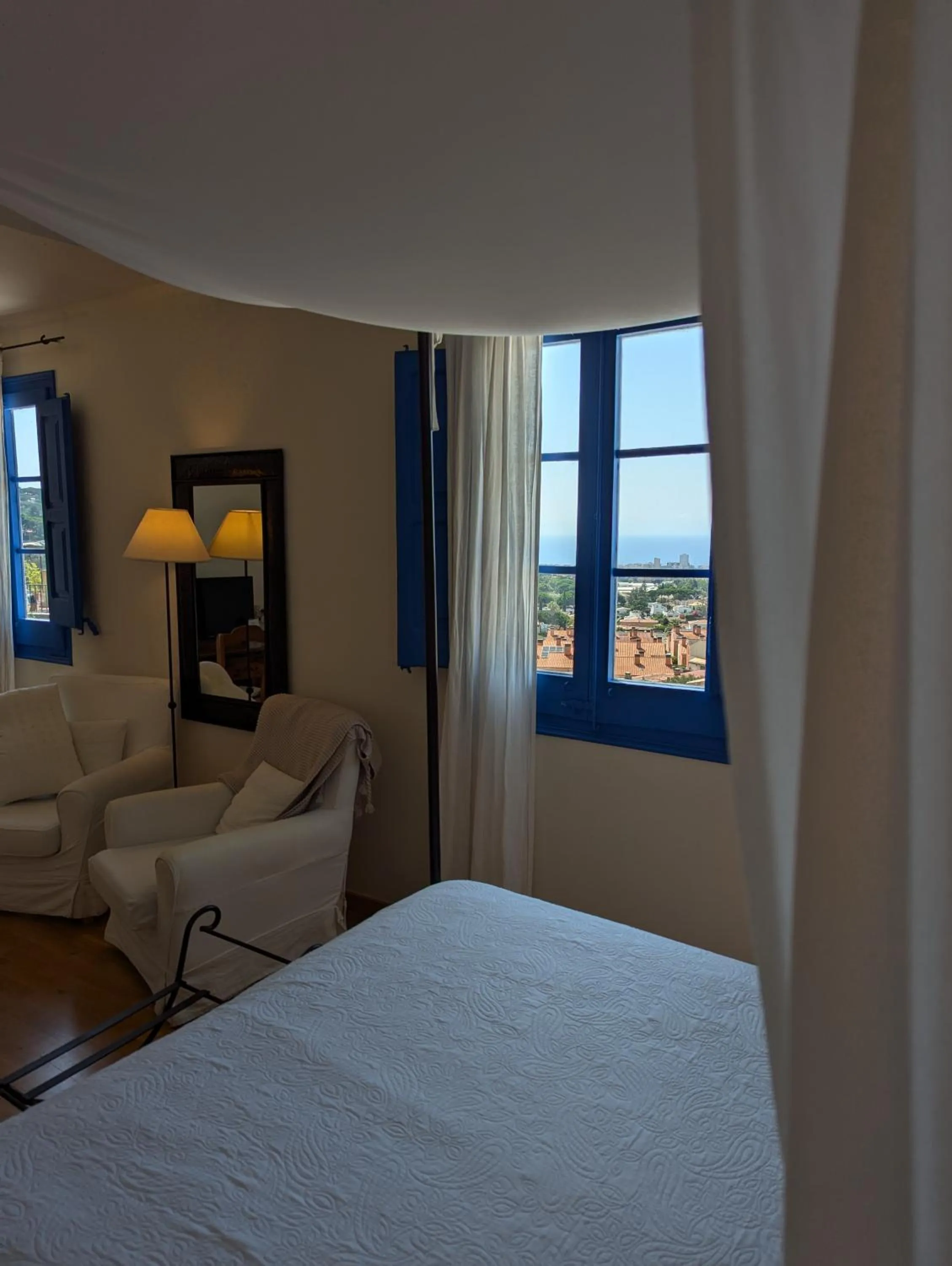 View (from property/room), Bed in Hostal de la Plaça - Hotel Boutique