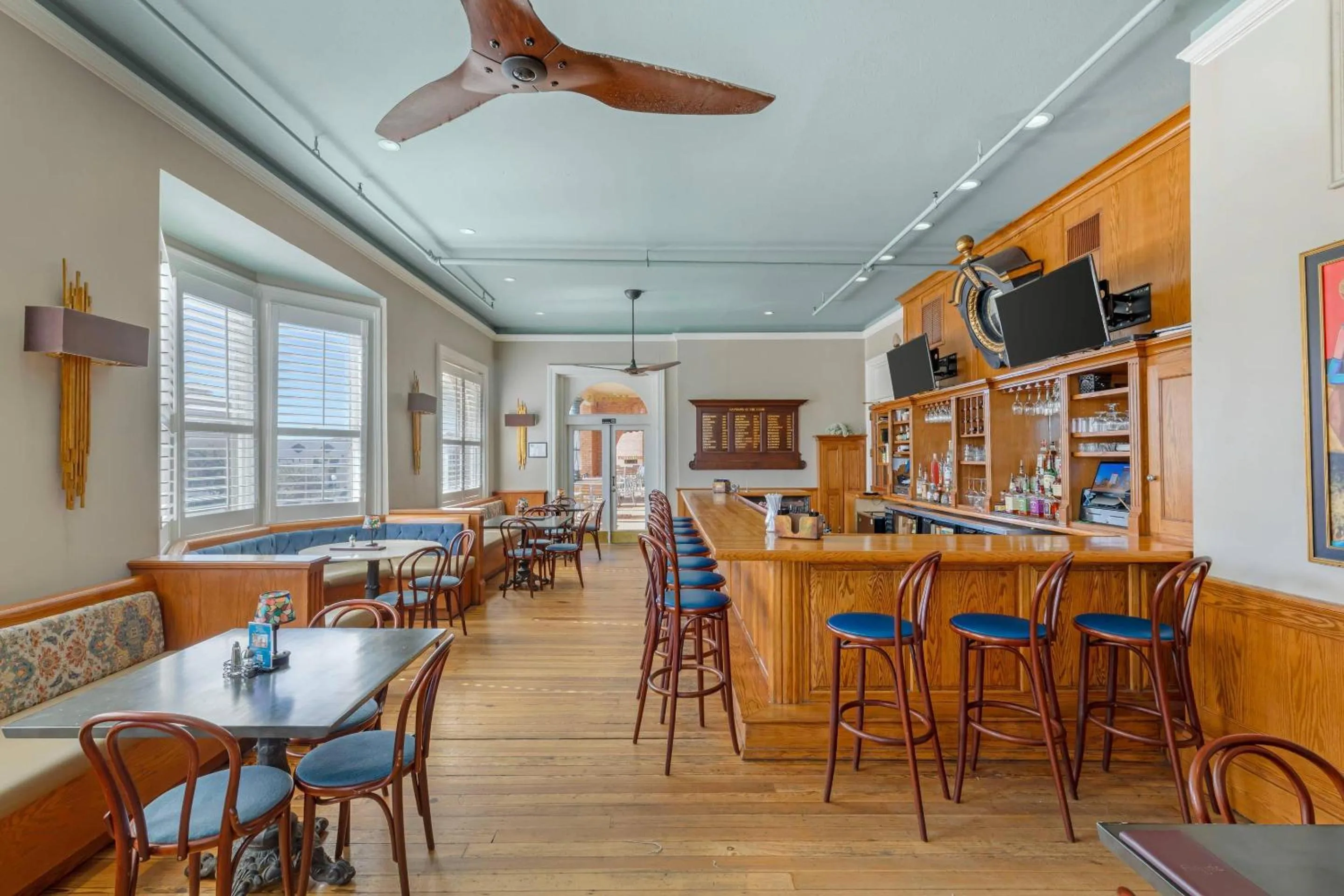 Restaurant/places to eat in Windsor Hotel, an Ascend Collection Hotel