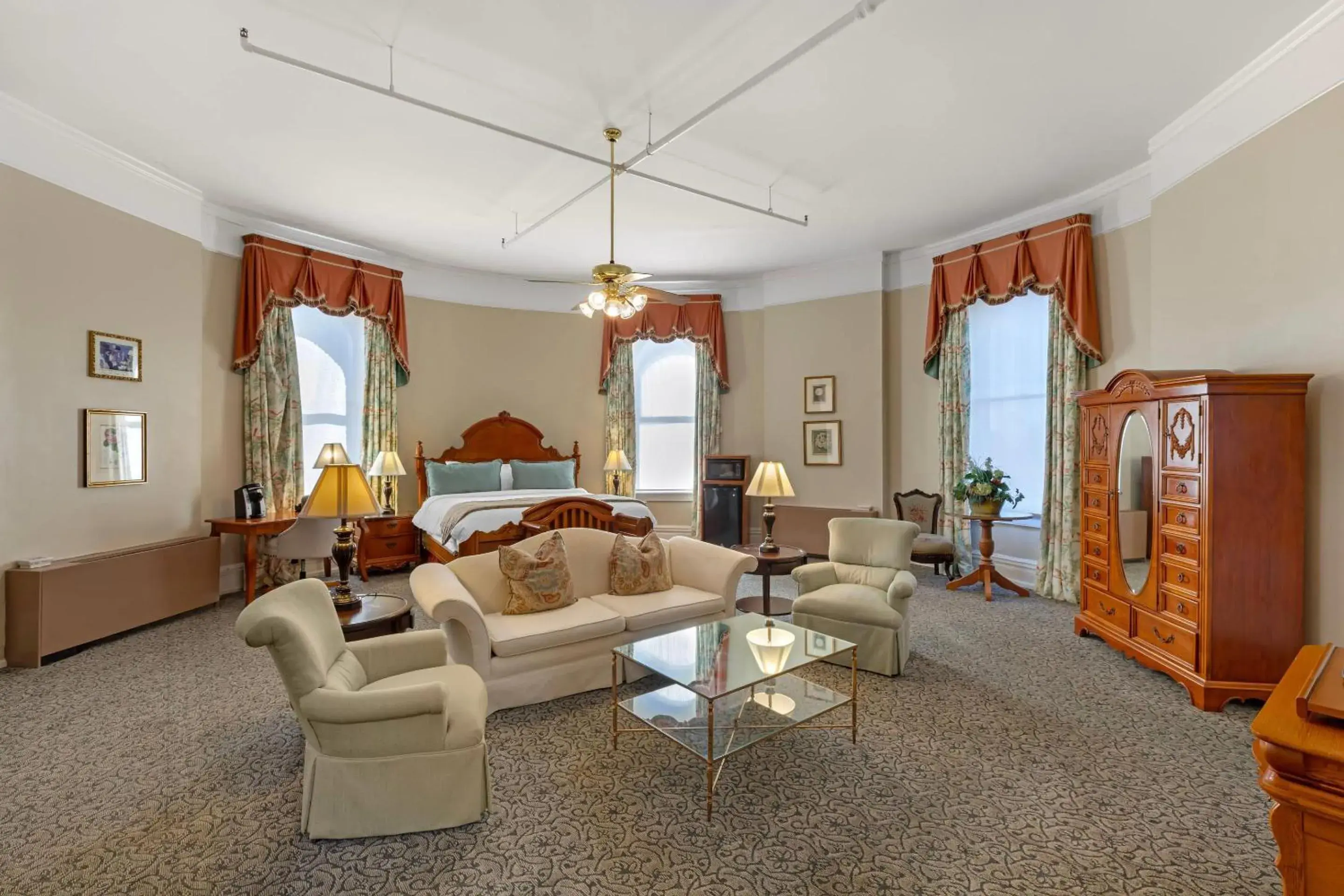 Bedroom in Windsor Hotel, an Ascend Collection Hotel Bedroom in Windsor Hotel, an Ascend Collection Hotel