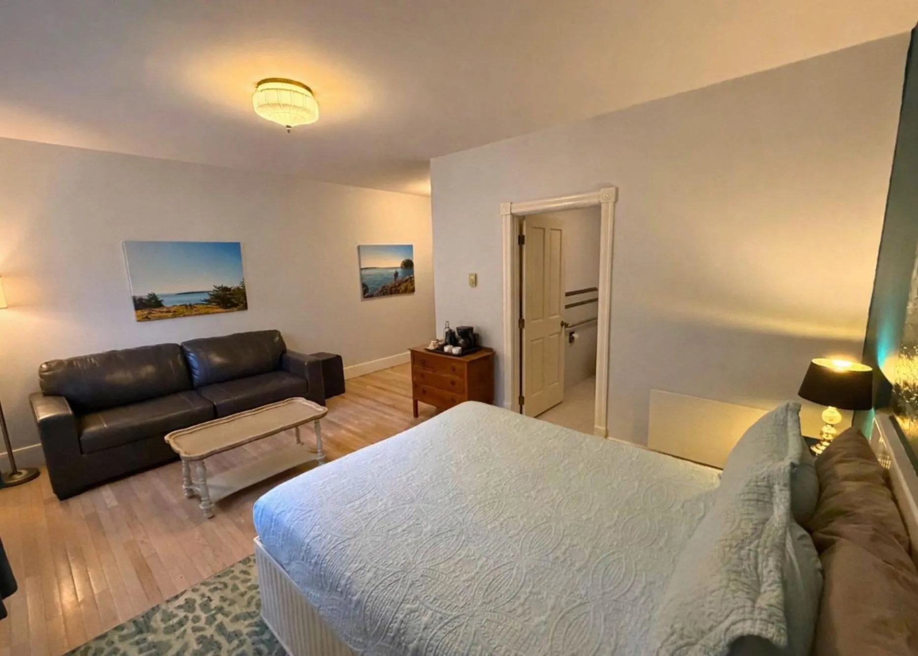 Bed in The Edenwild Boutique Inn