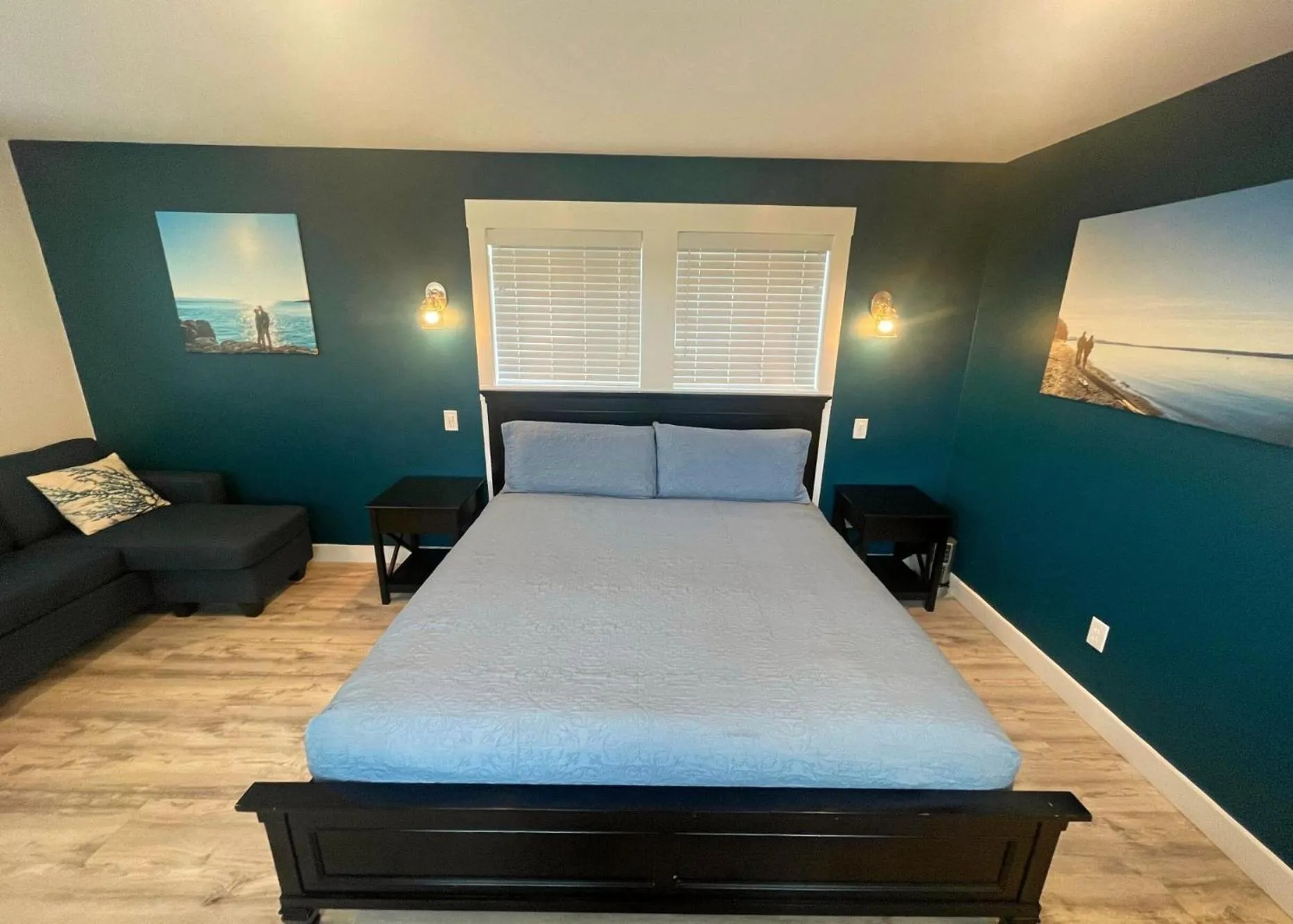 Bed in The Edenwild Boutique Inn