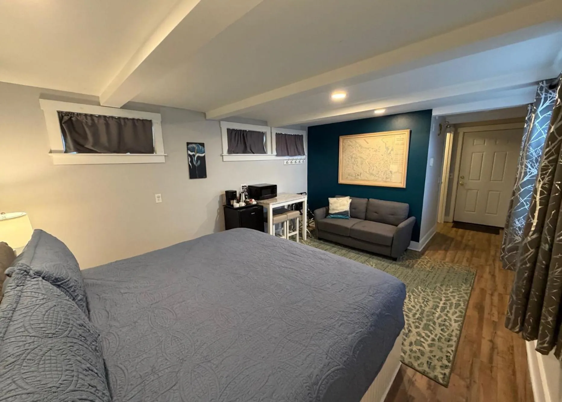 Bed in The Edenwild Boutique Inn