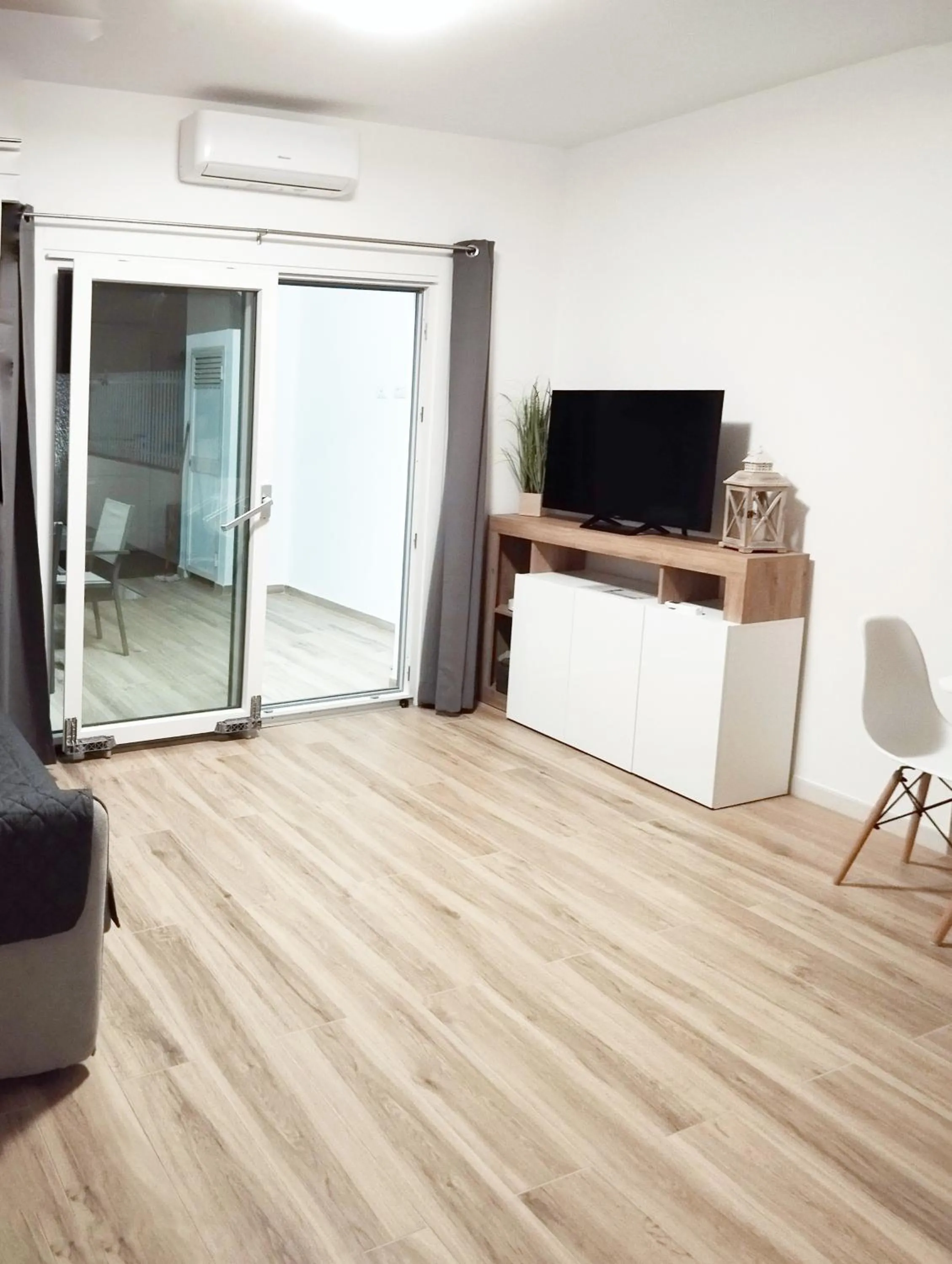 Communal lounge/ TV room in Le pergole