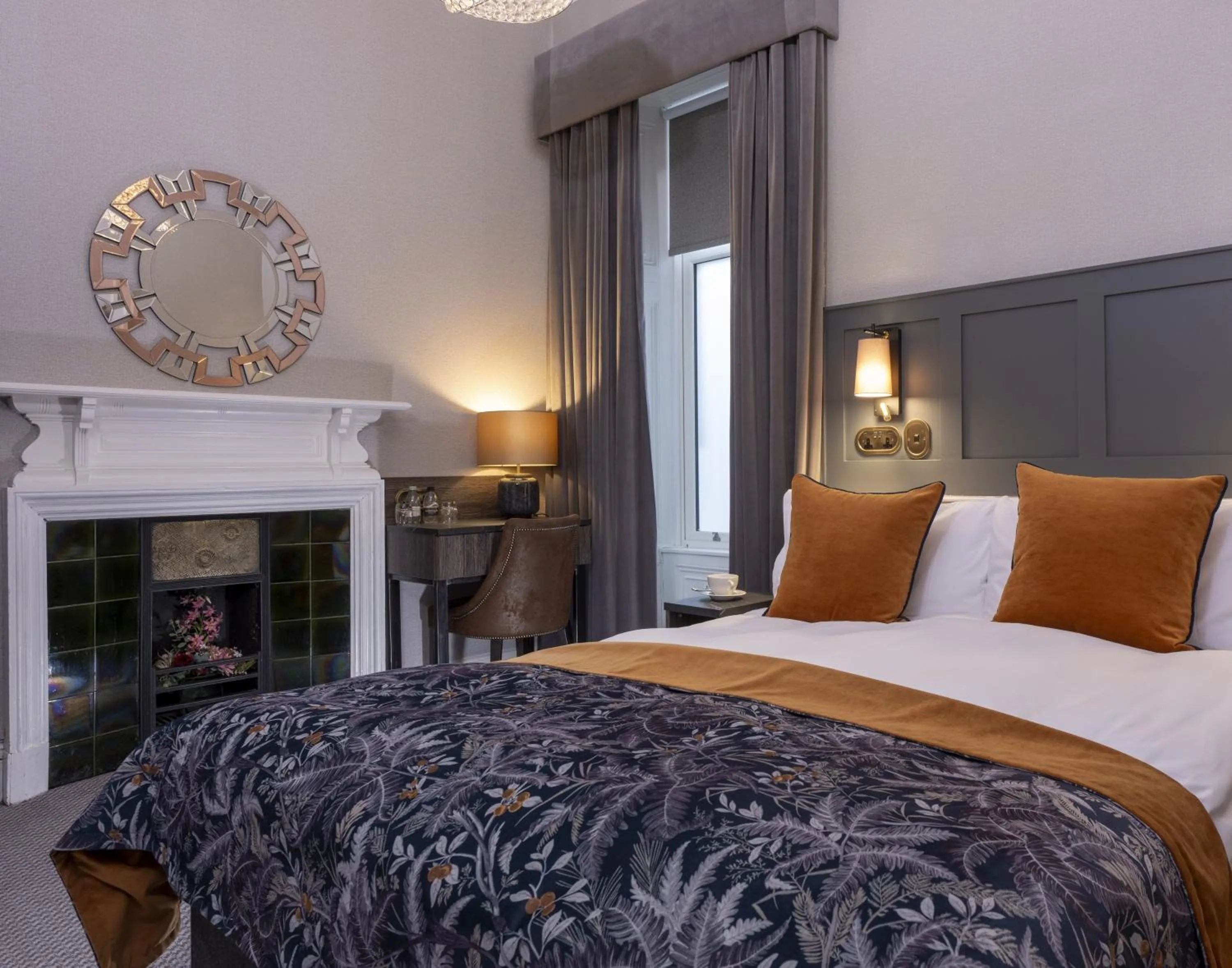 Bedroom, Bed in Skeabost House Hotel