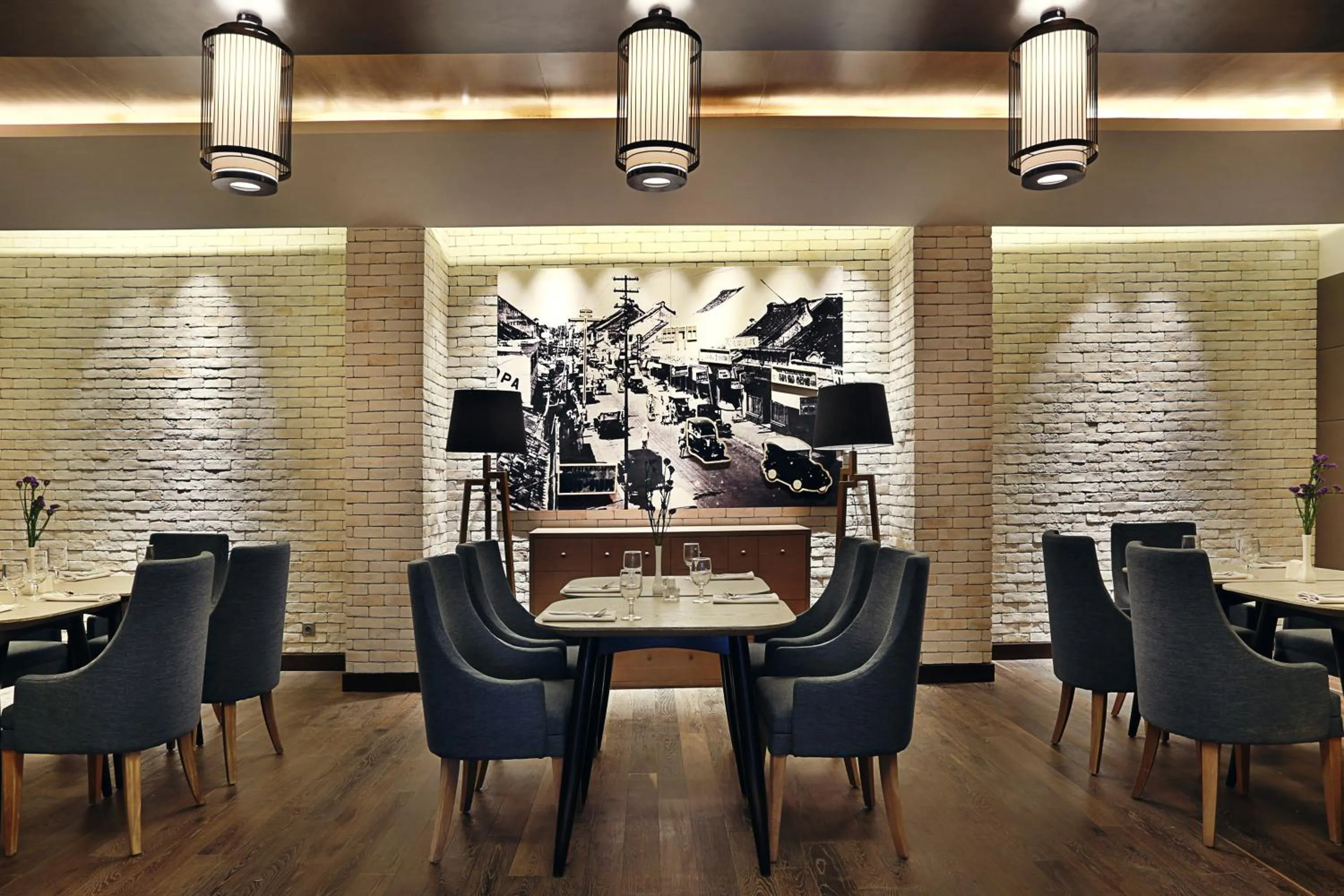 Restaurant/places to eat in Mercure Jakarta Sabang