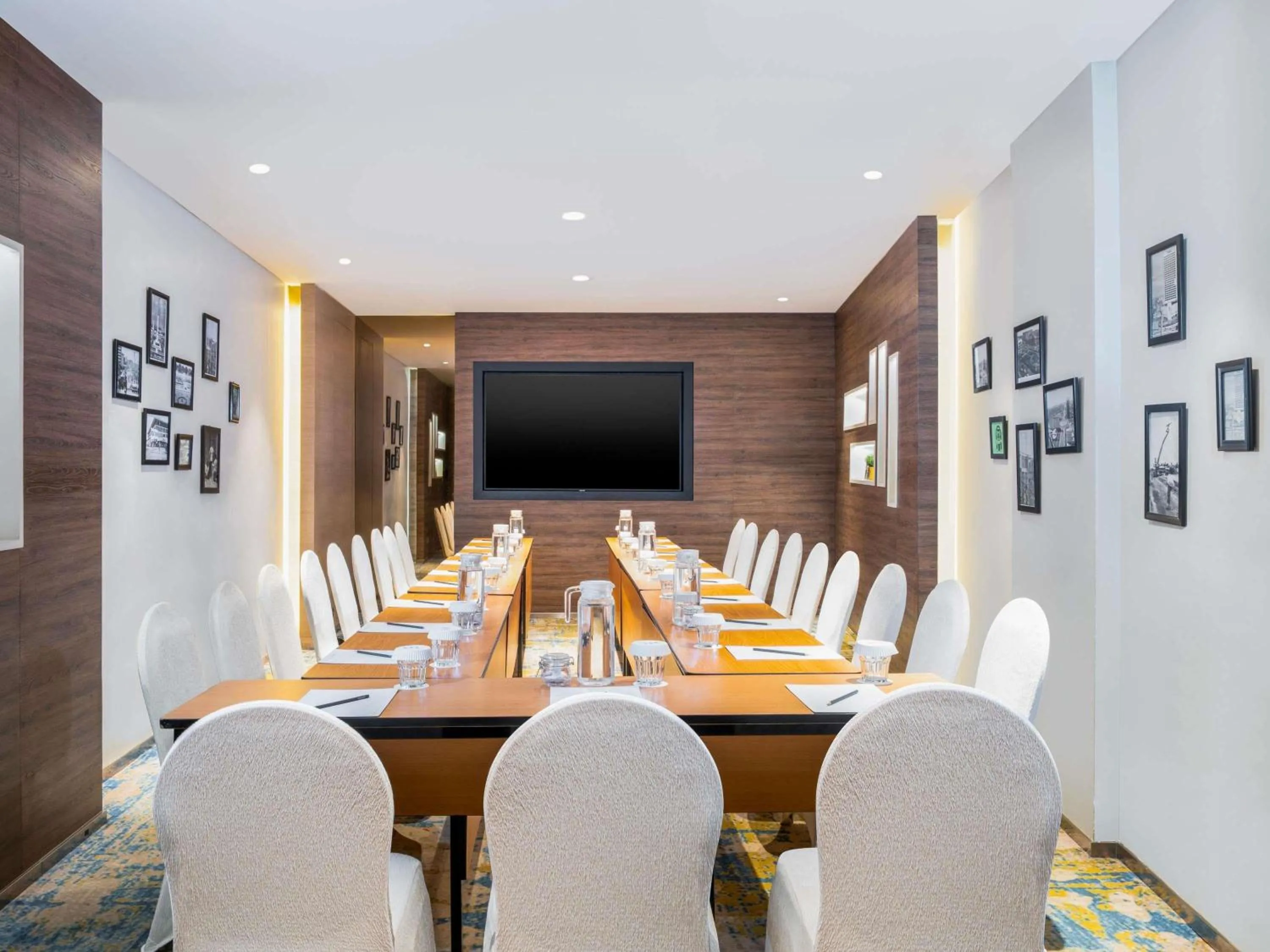 Meeting/conference room in Mercure Jakarta Sabang