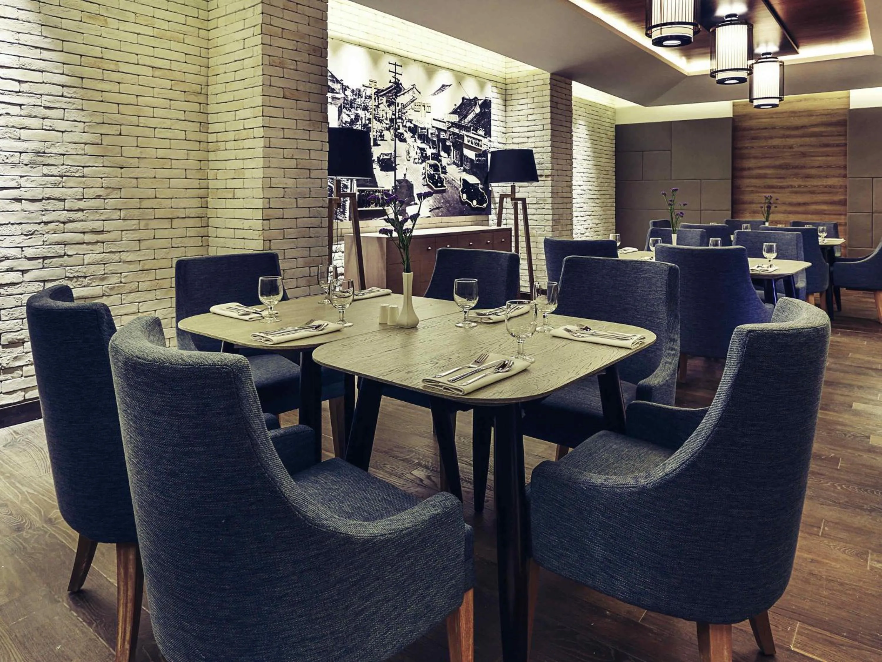 Restaurant/places to eat in Mercure Jakarta Sabang