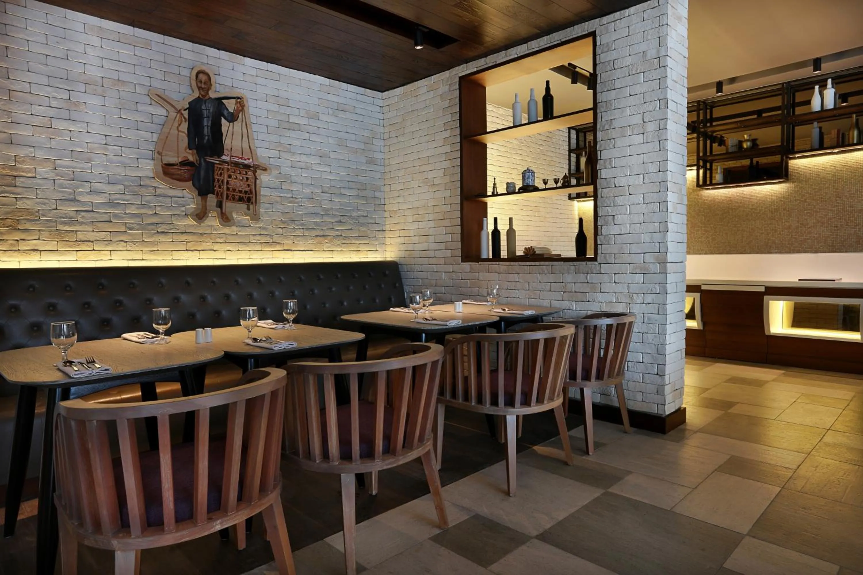 Restaurant/places to eat in Mercure Jakarta Sabang