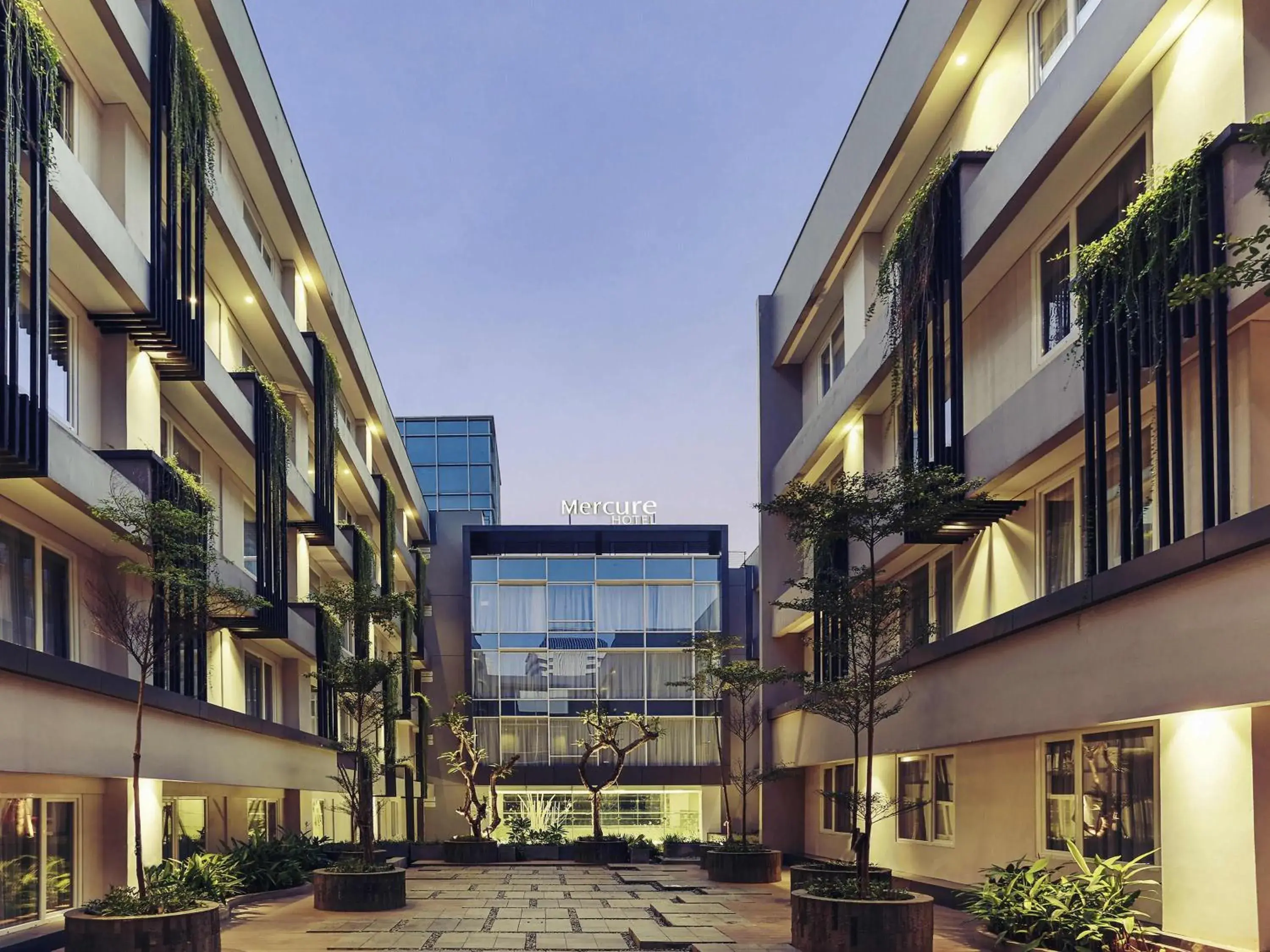 Property building in Mercure Jakarta Sabang Property building in Mercure Jakarta Sabang