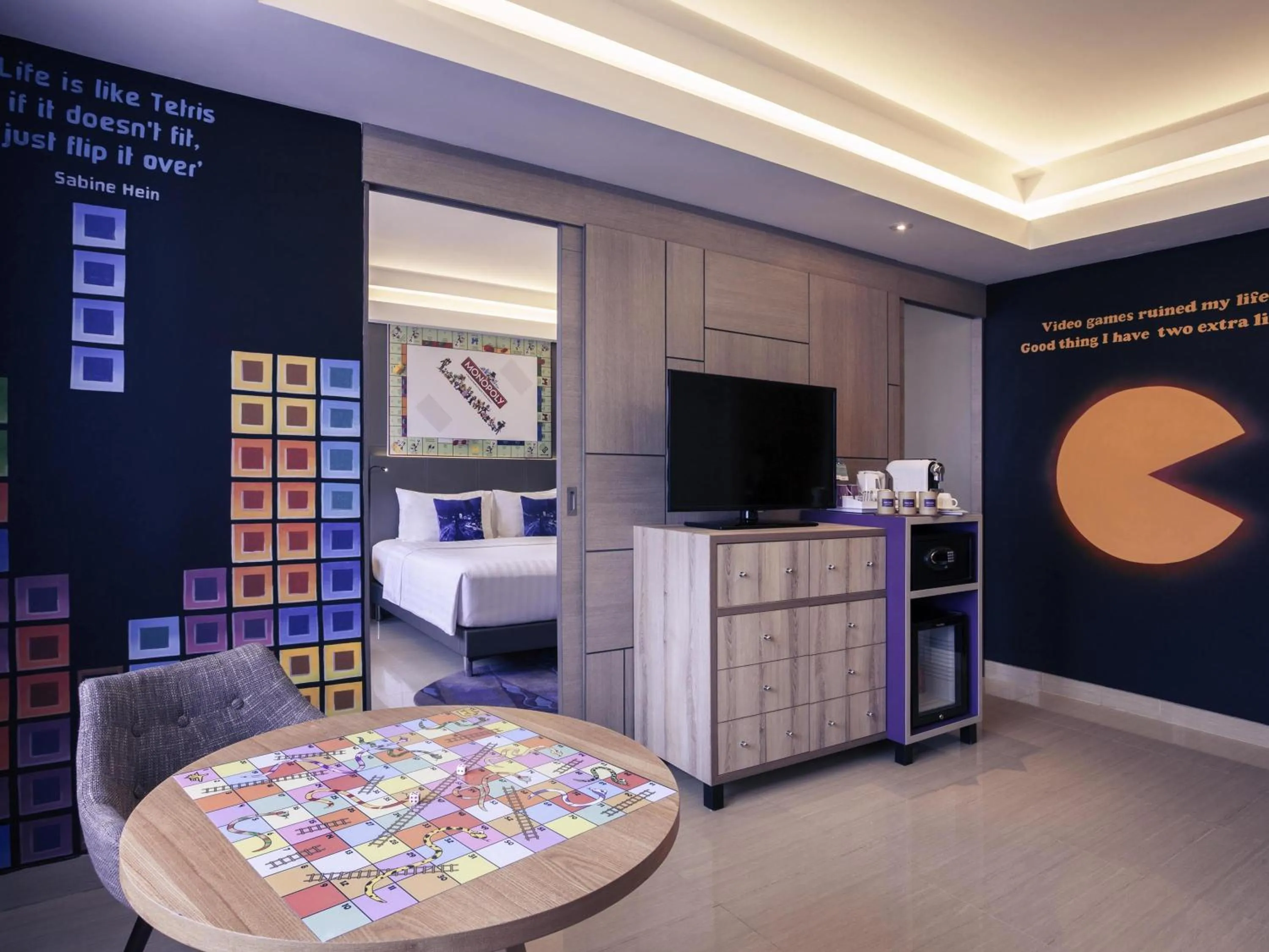 Bedroom in Mercure Jakarta Sabang