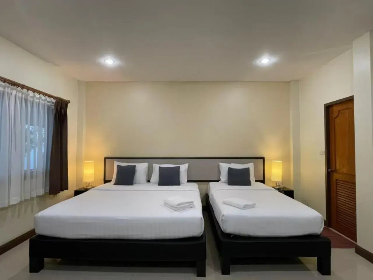 Bed in Pak Ping Rim Khong Bed in Pak Ping Rim Khong